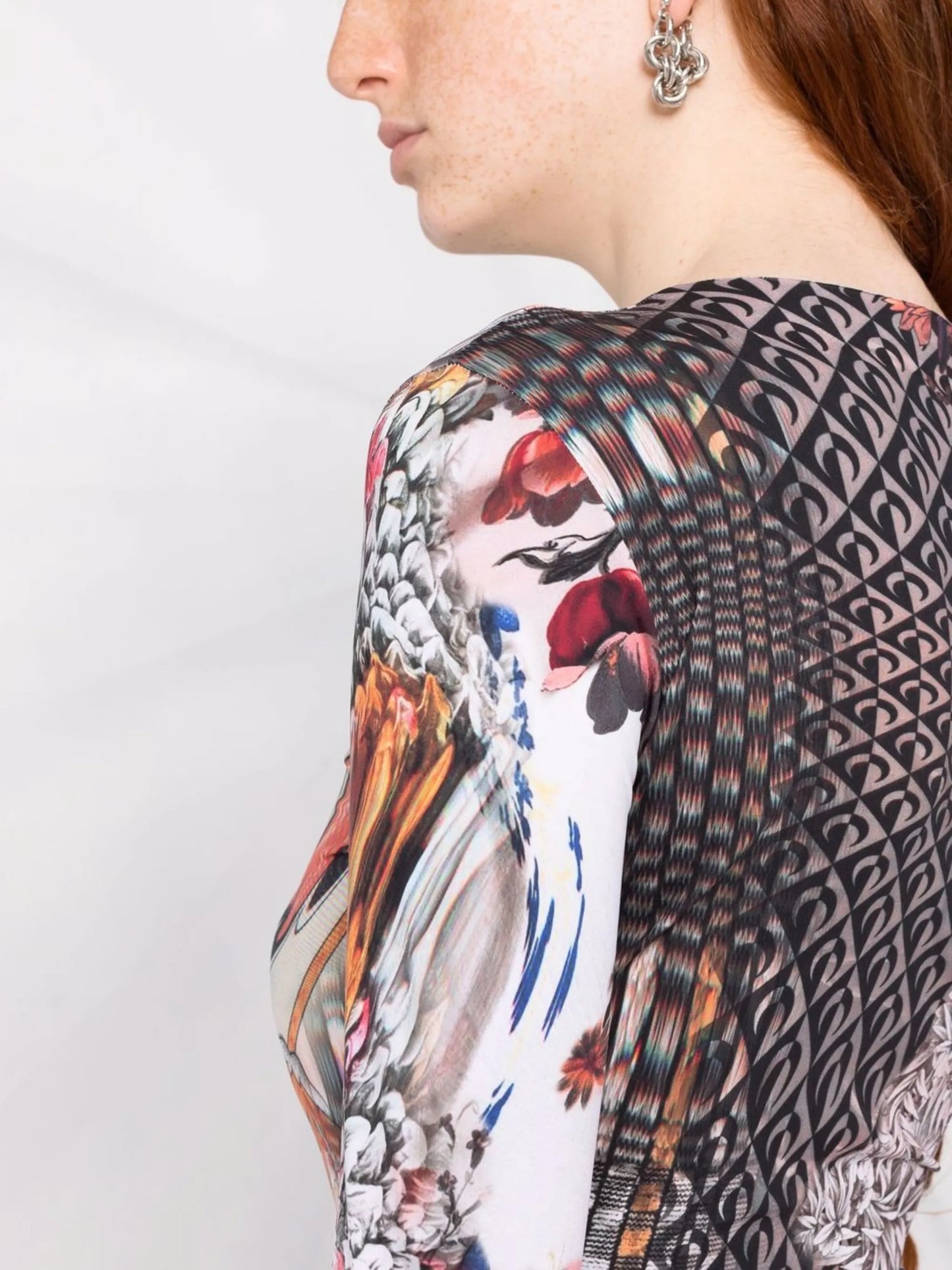 printed long-sleeved T-shirt