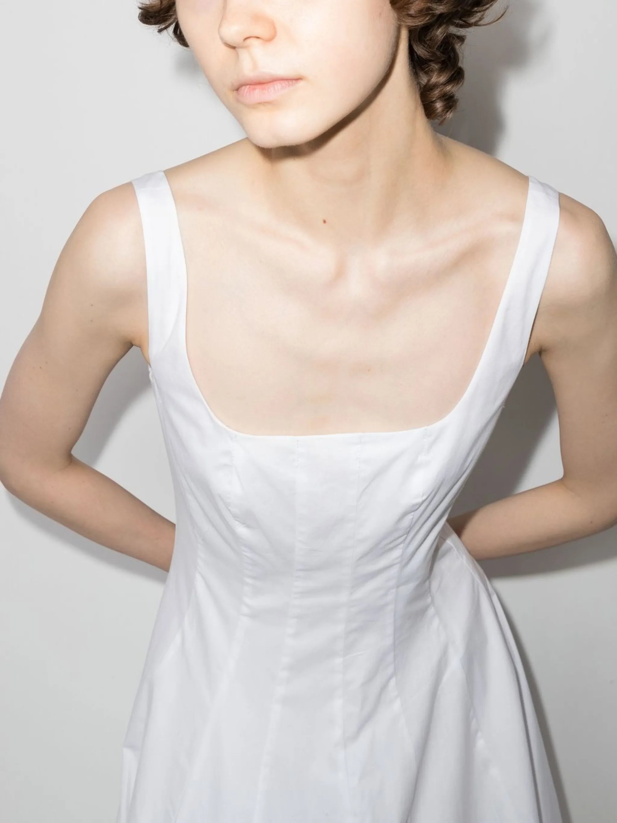 scoop-neck sleeveless dress