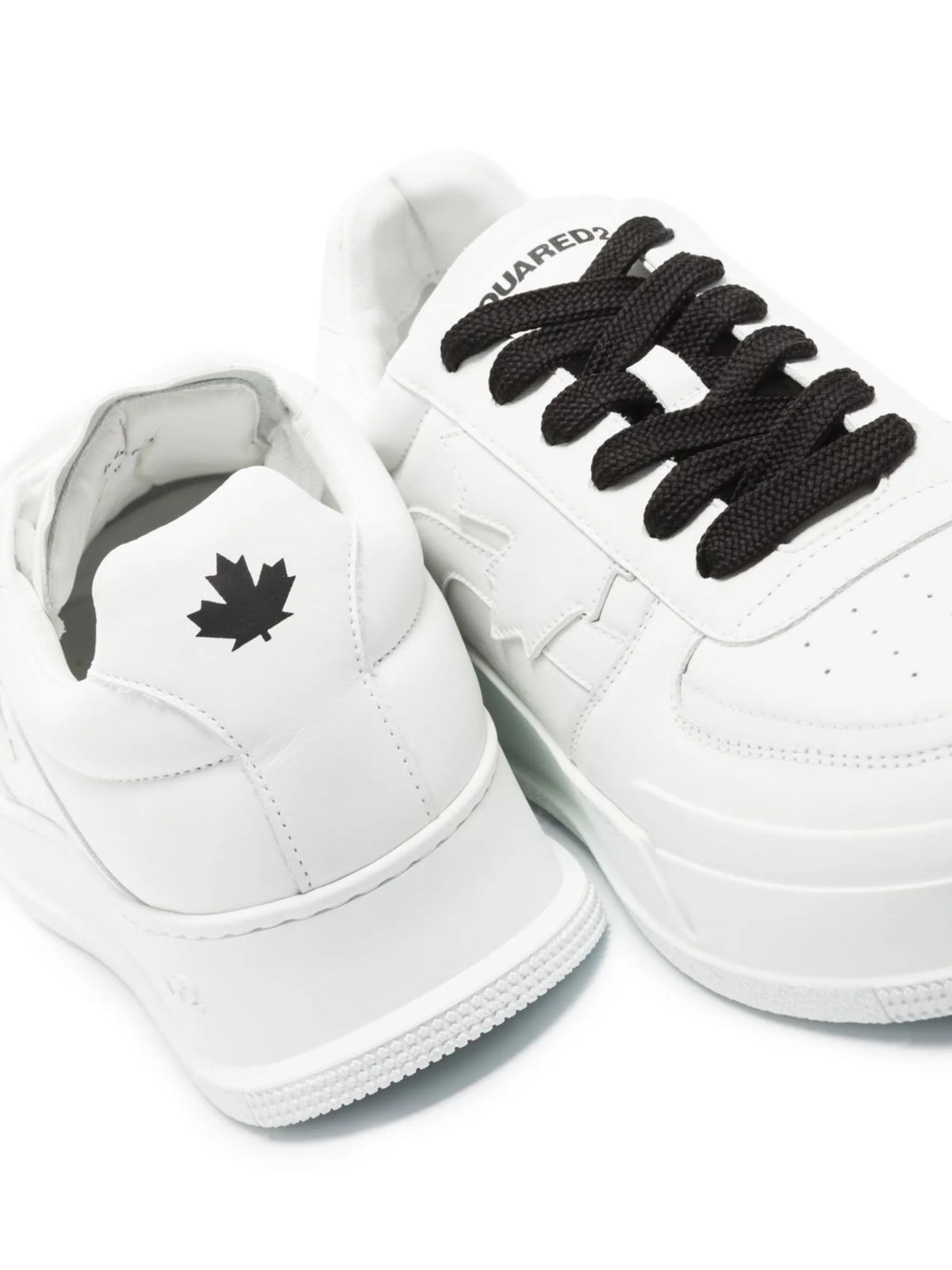 lace-up low-top sneakers