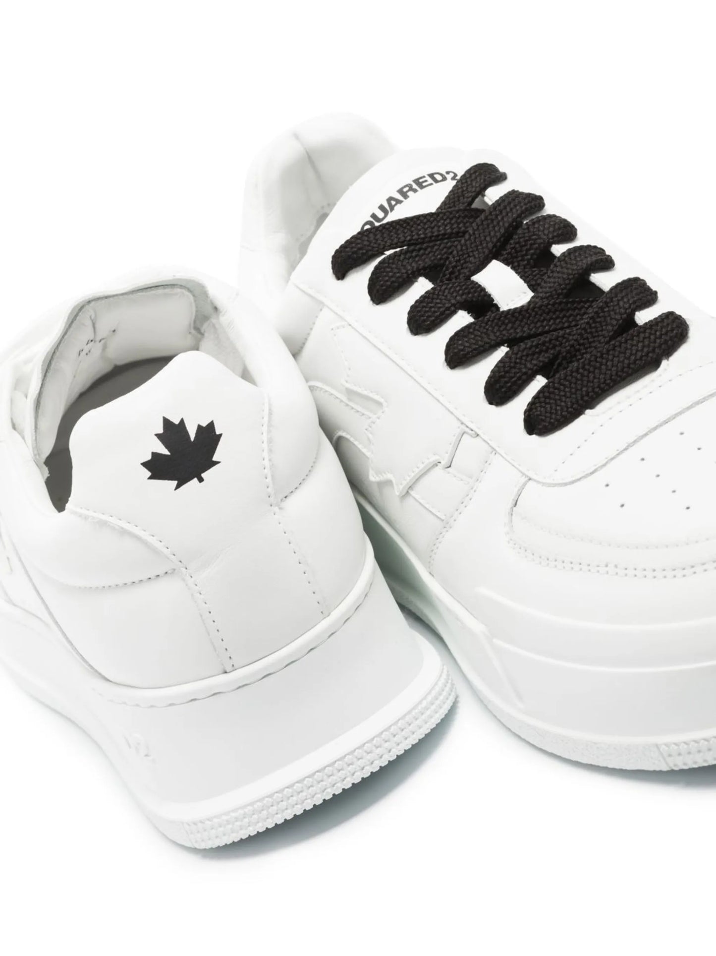 lace-up low-top sneakers