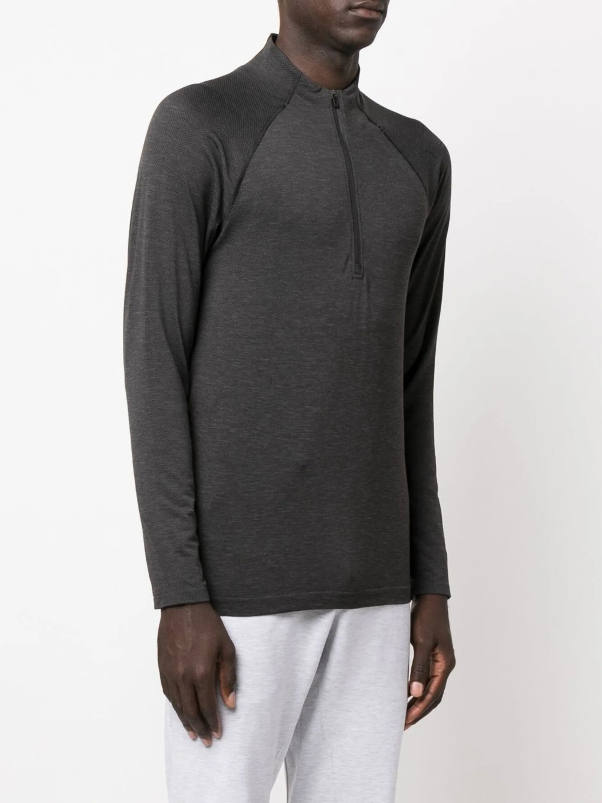 zip-fastening performance top