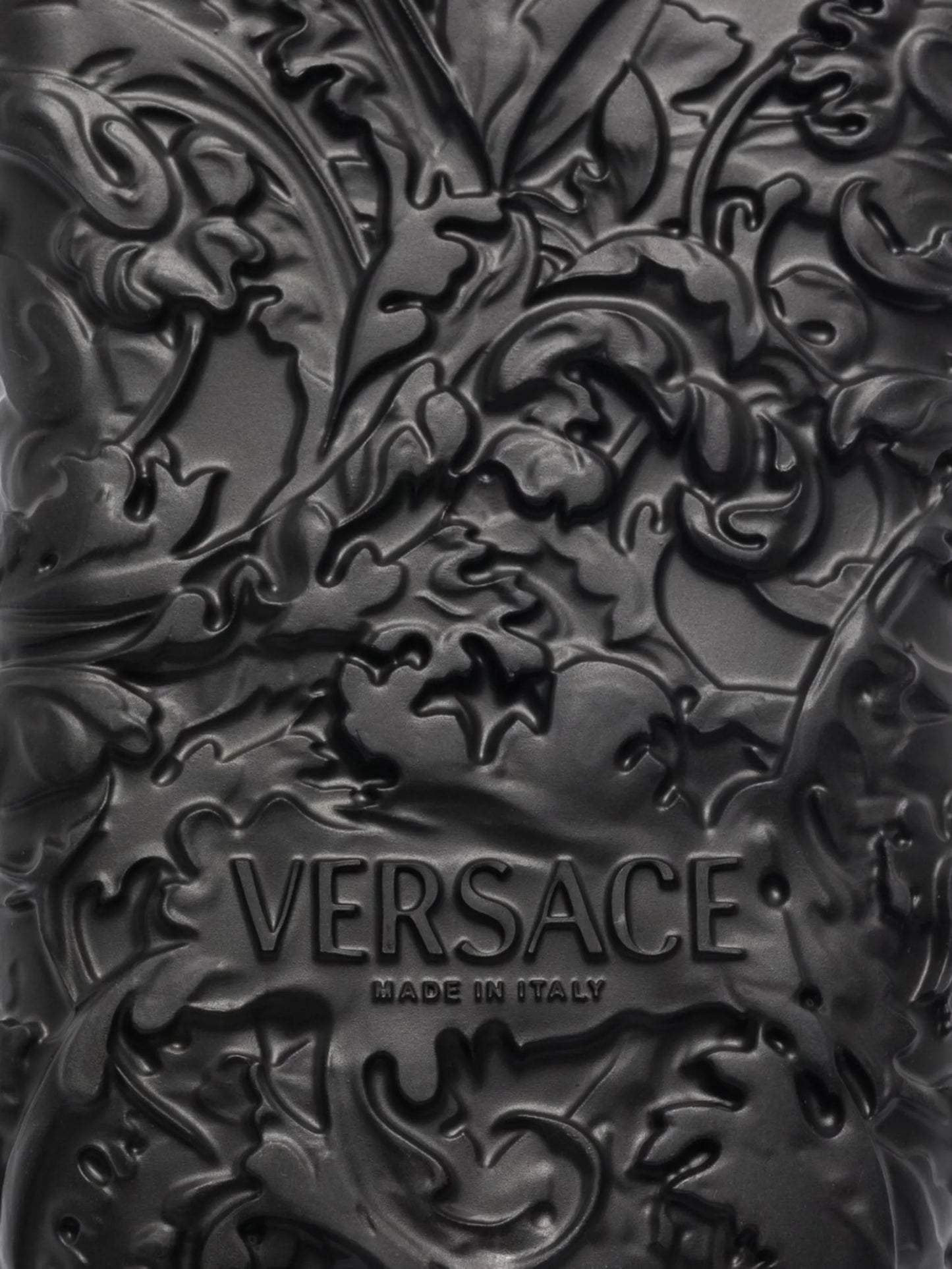 Medusa Dimension embossed slides
