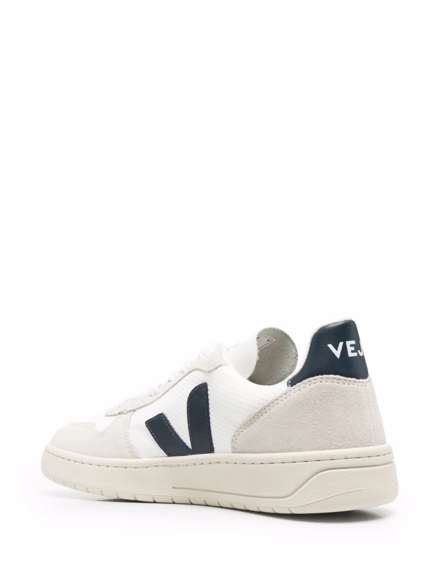 V-10 low-top sneakers