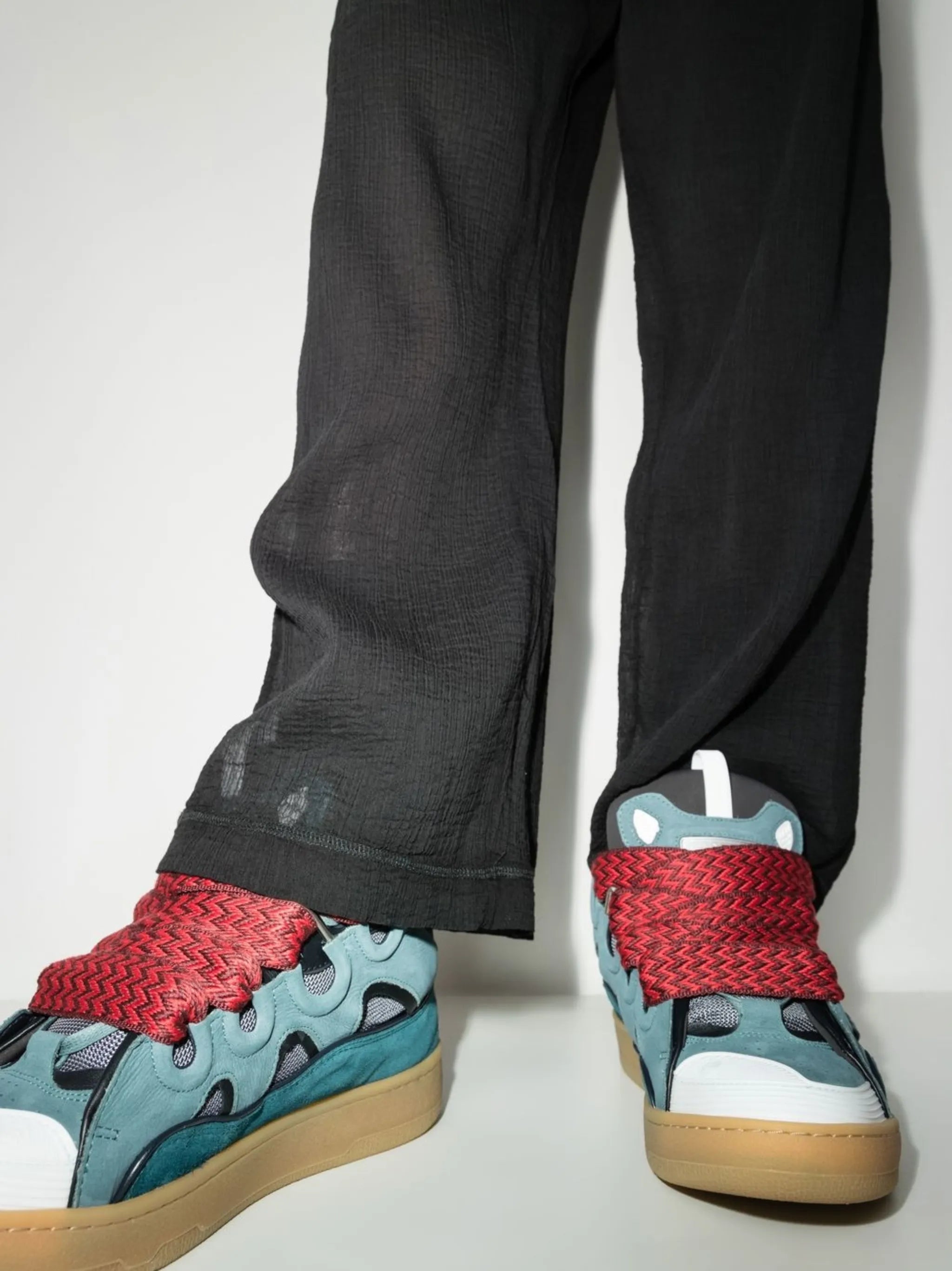 Curb low-top sneakers