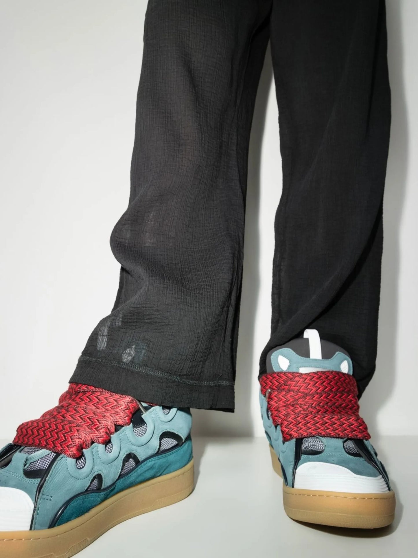 Curb low-top sneakers