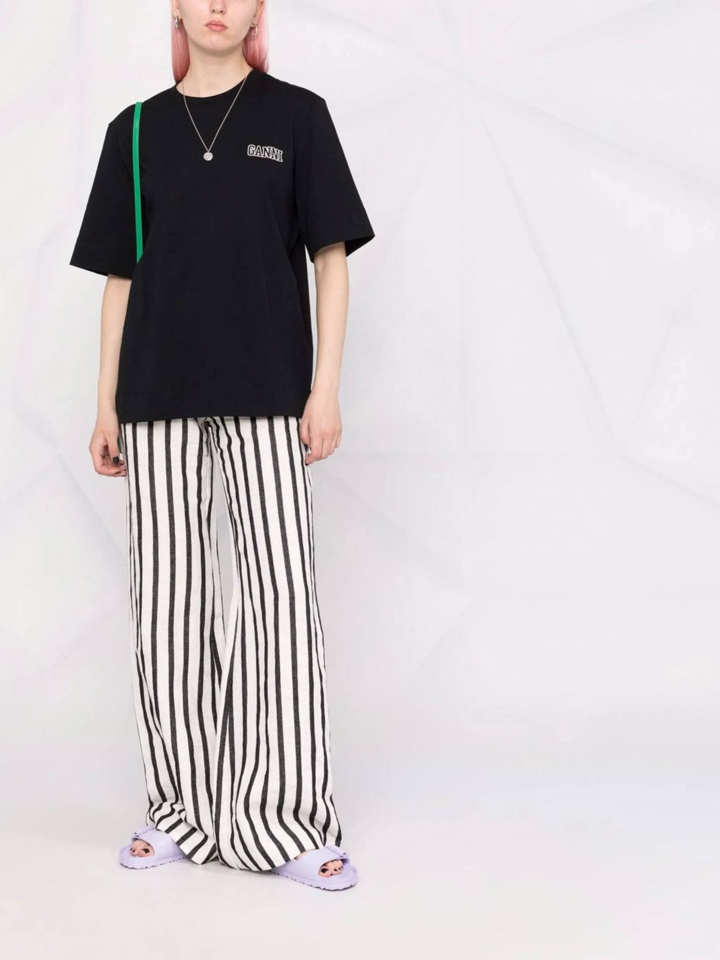 embroidered-logo short-sleeve T-shirt