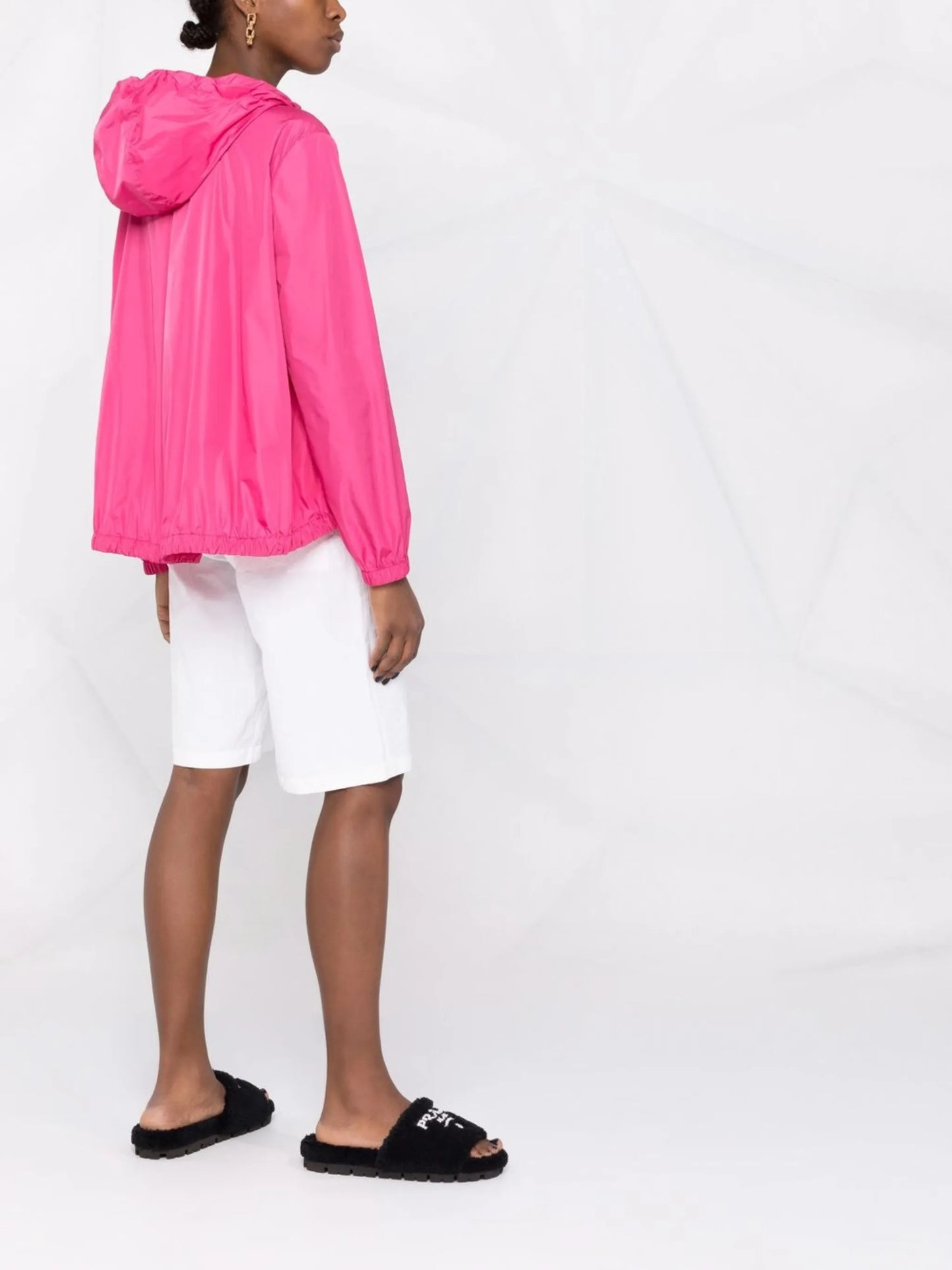 hooded zipped windbreaker