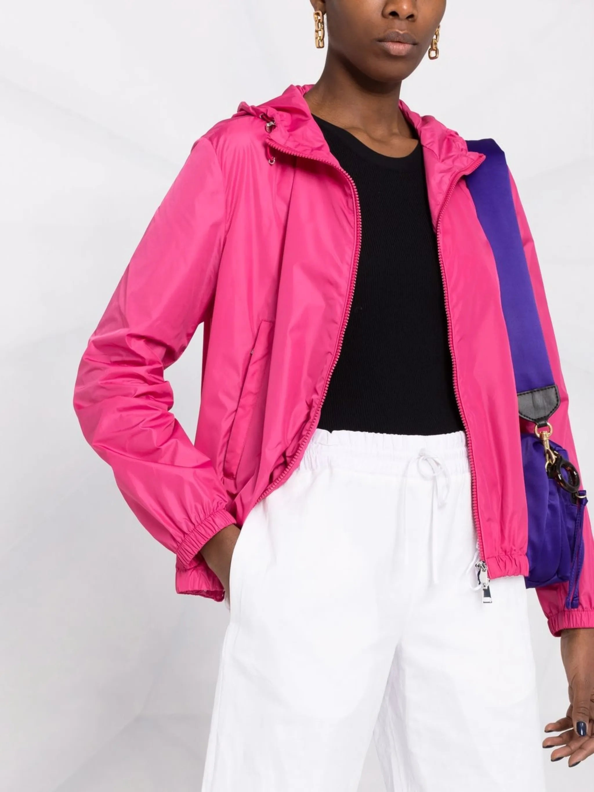 hooded zipped windbreaker