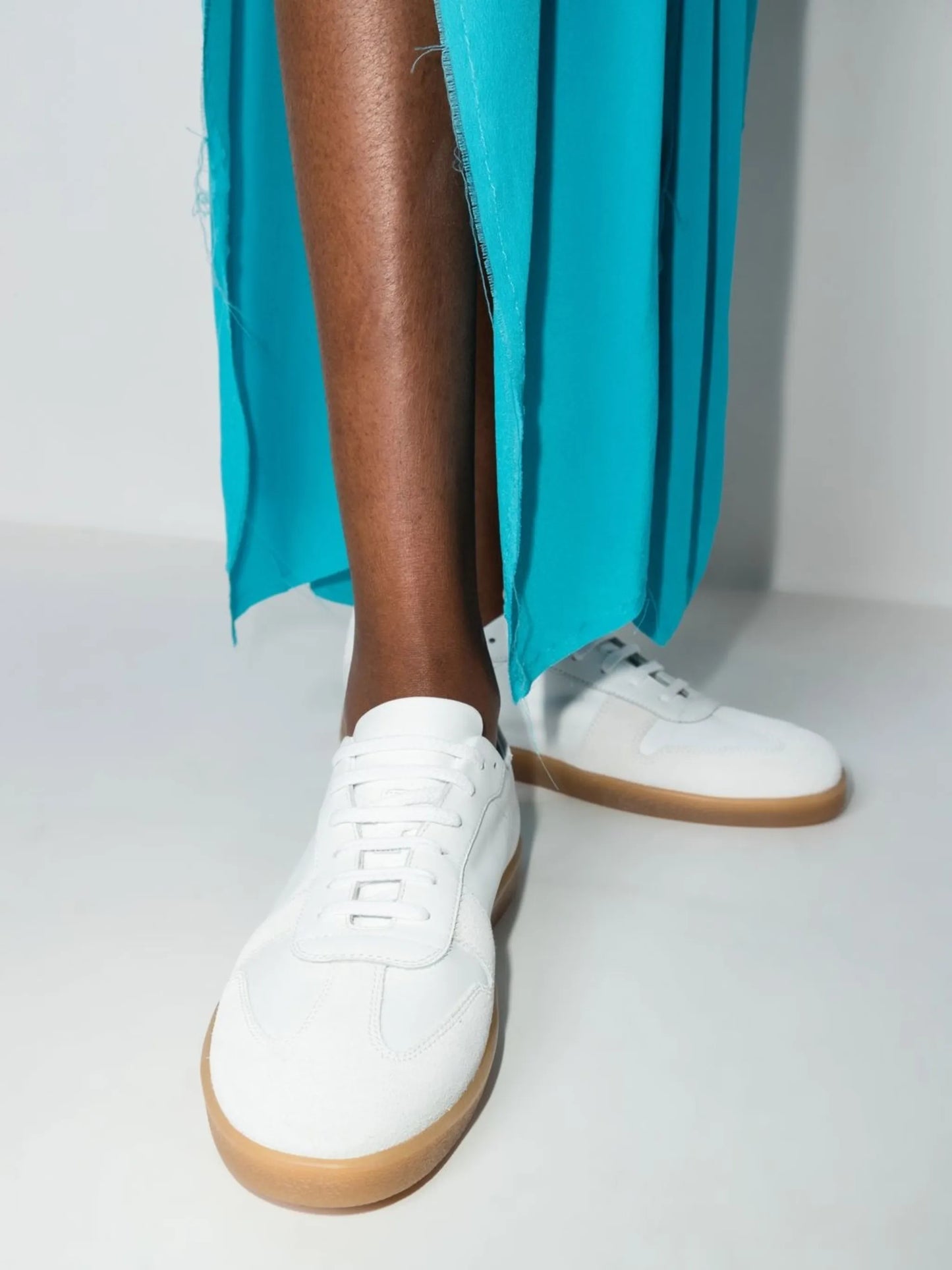 panelled low top sneakers
