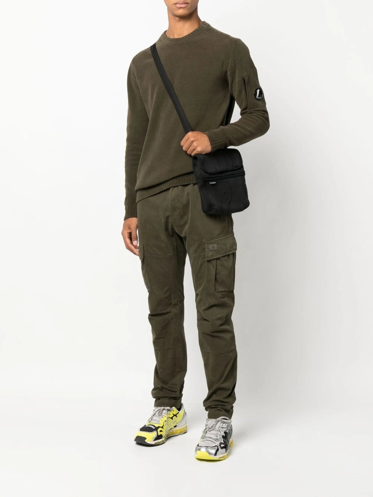 logo-patch tapered cargo trousers