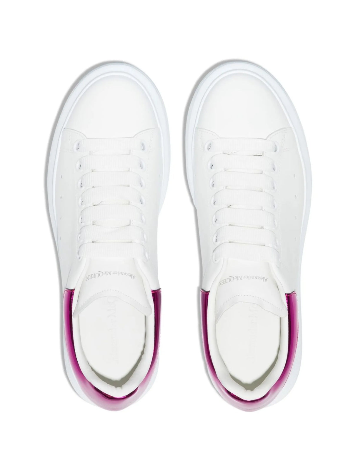 Oversized low-top sneakers