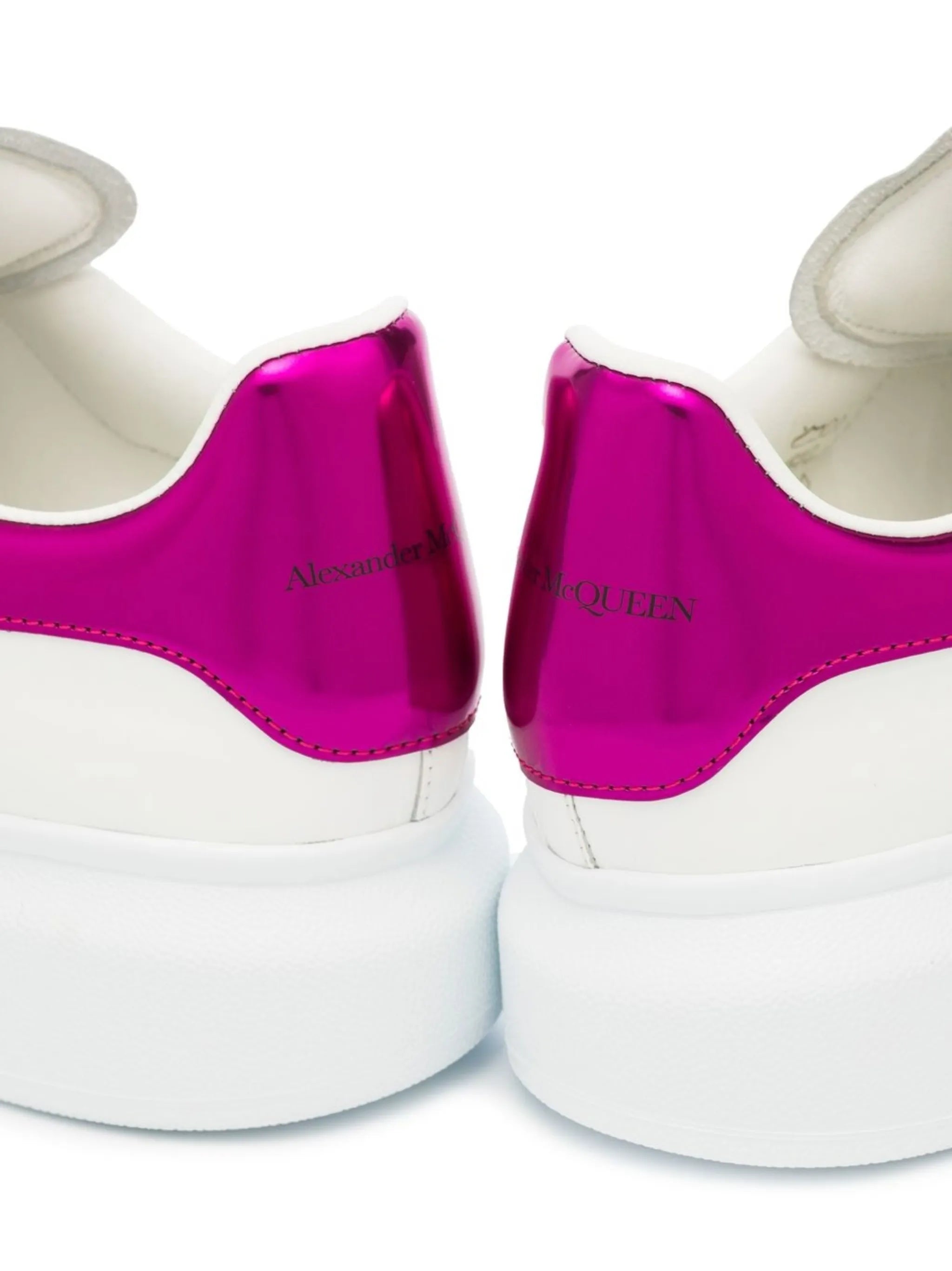 Oversized low-top sneakers
