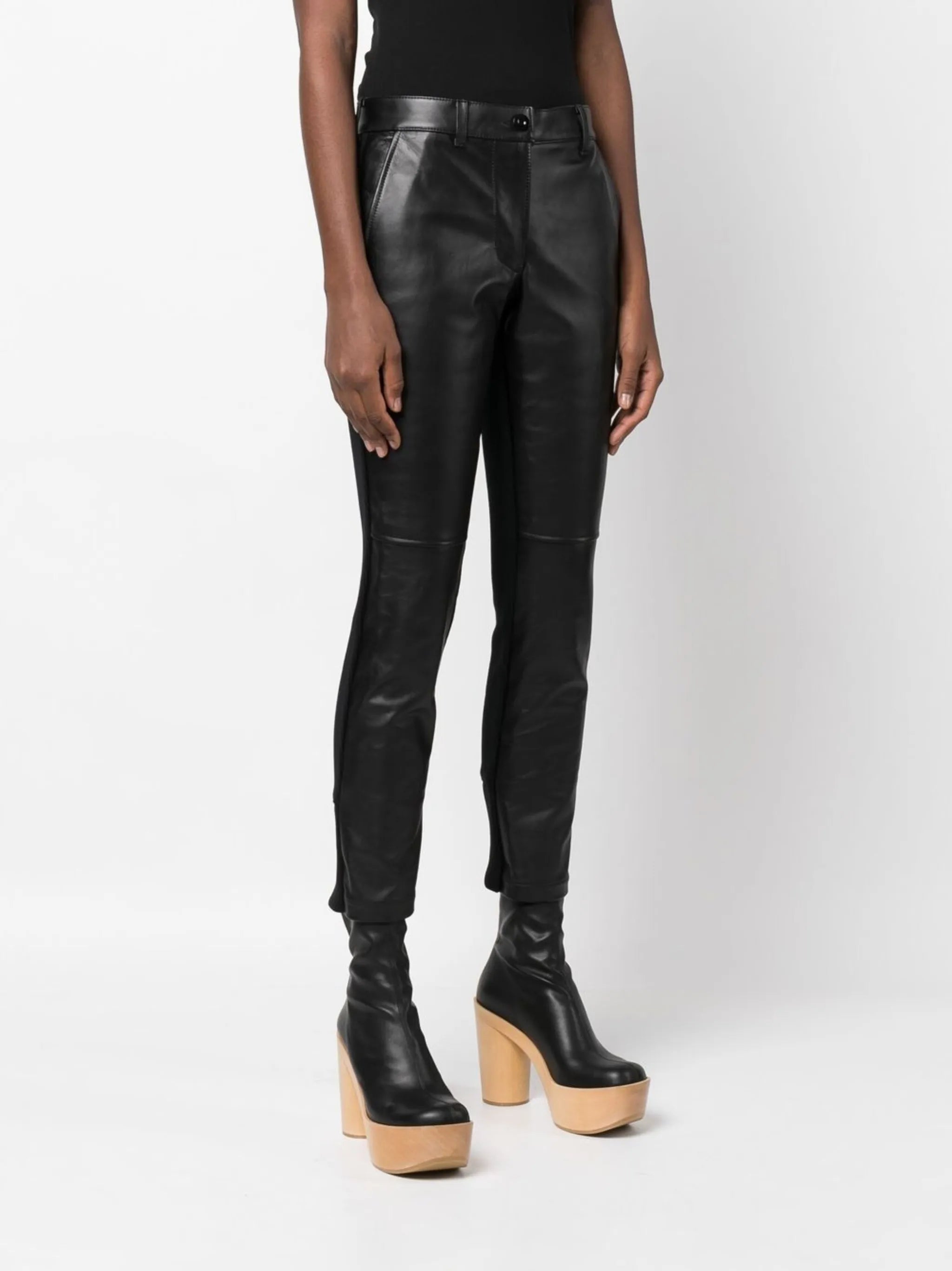 low-rise cropped trousers