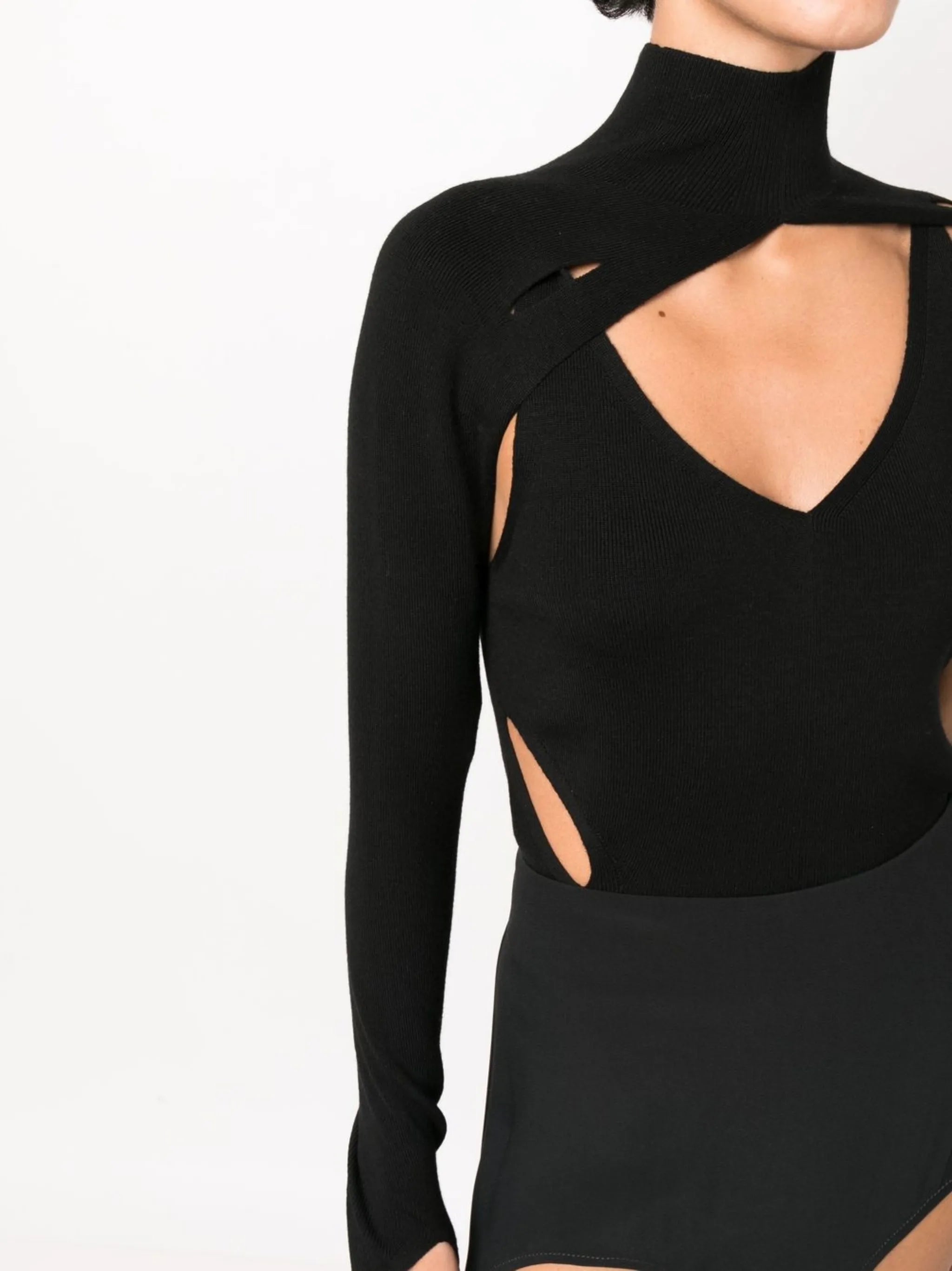 cut-out detail knitted top