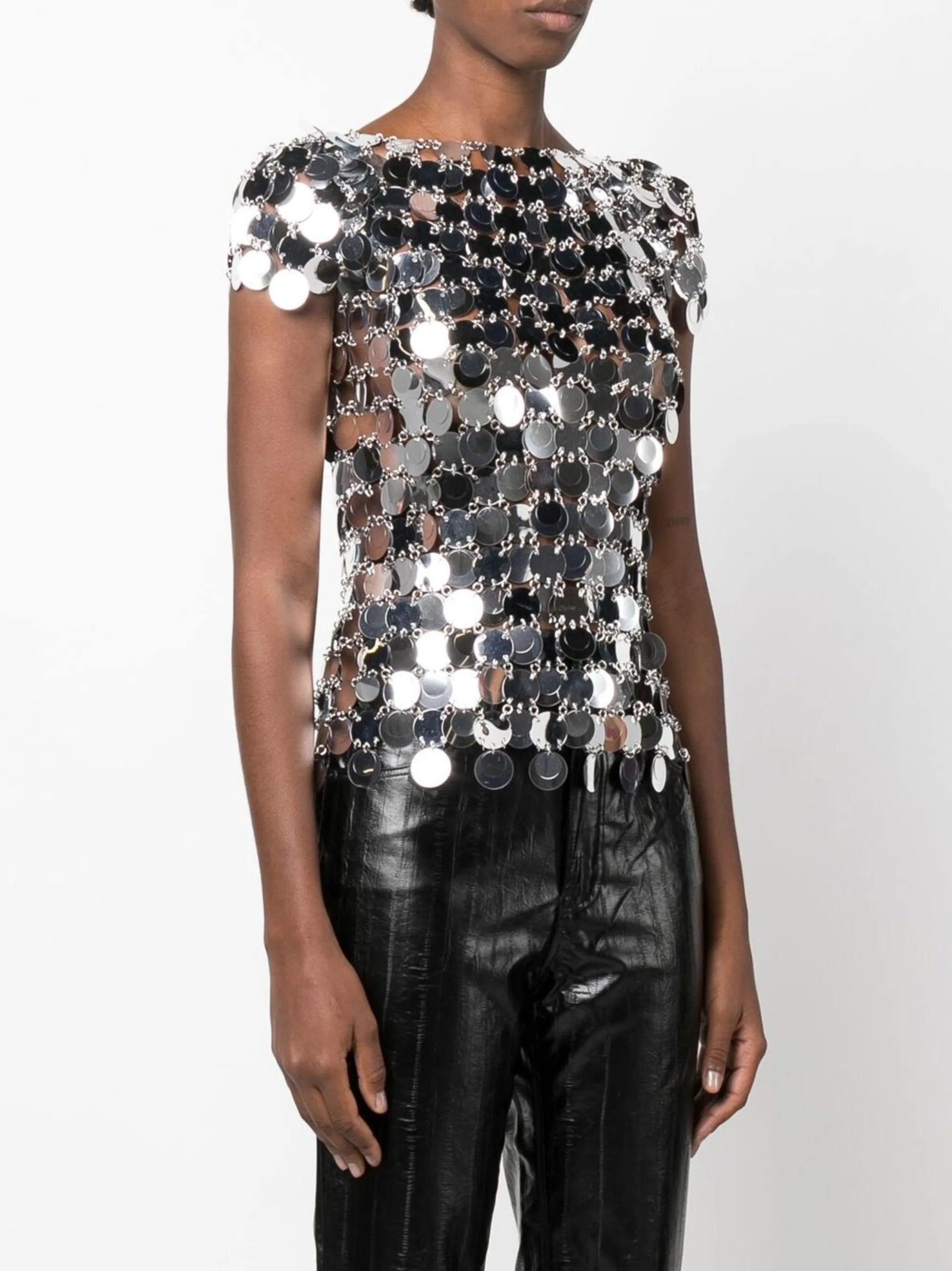 metallic-disks short-sleeved top