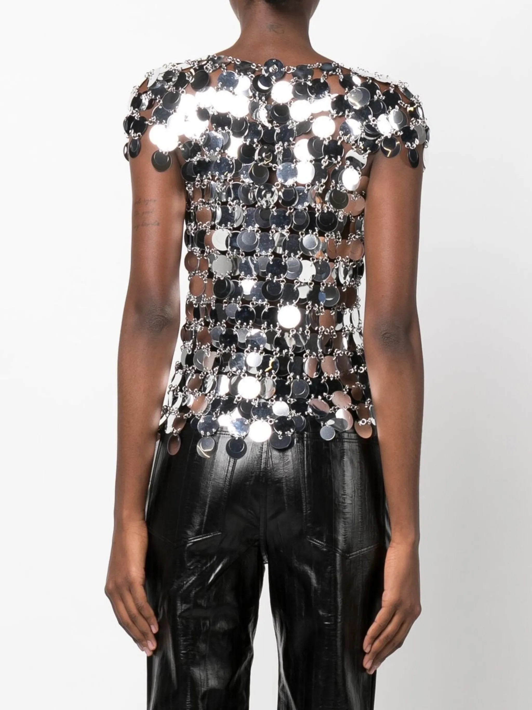 the iconic Sparkle Disc top