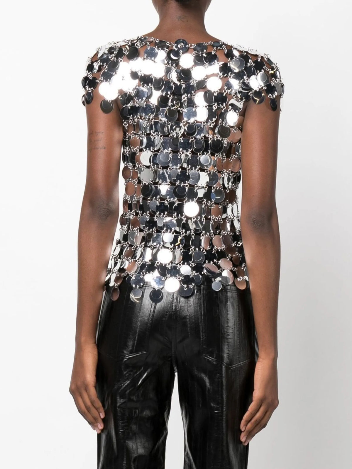 the iconic Sparkle Disc top