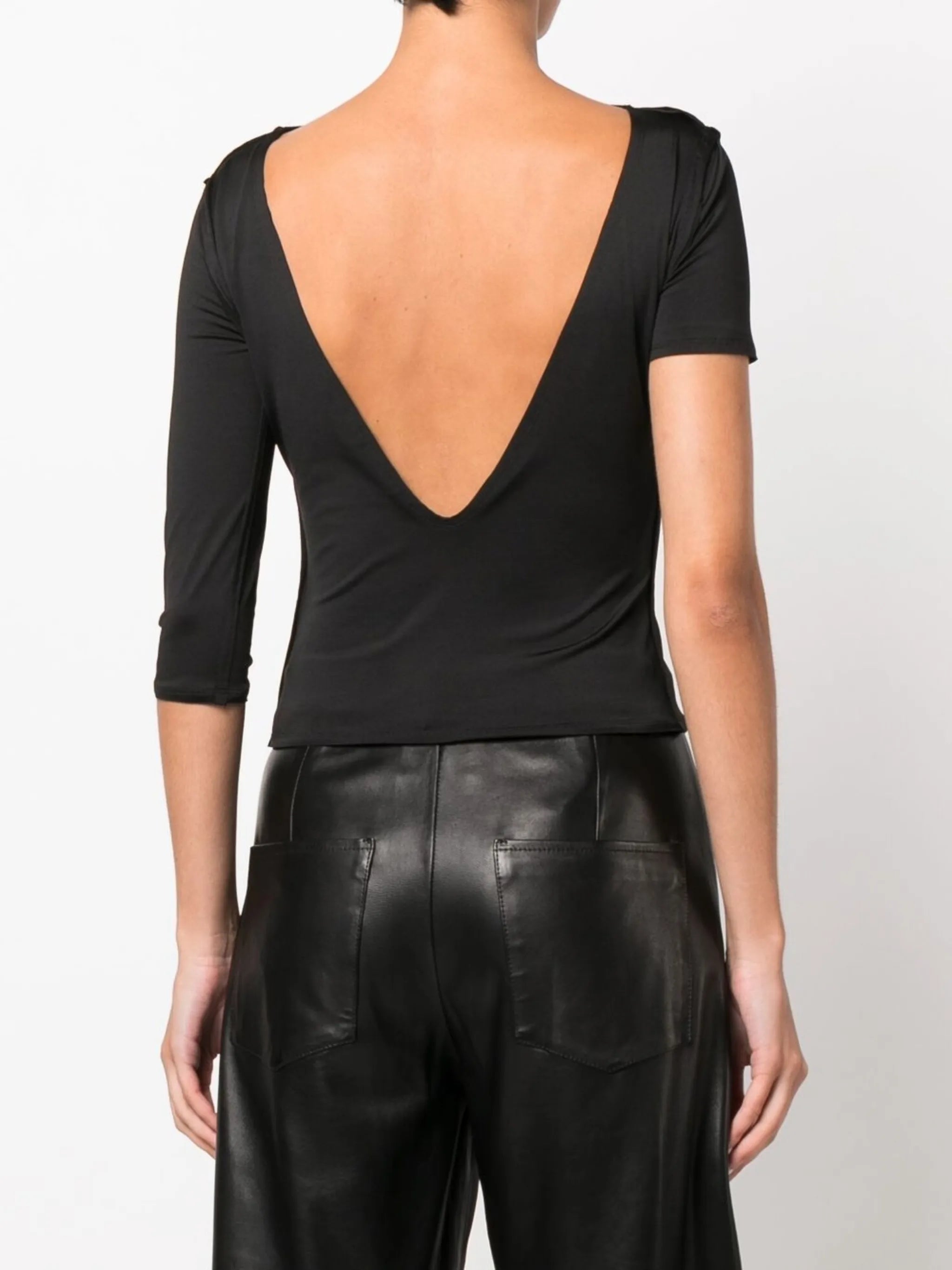 boat-neck T-shirt