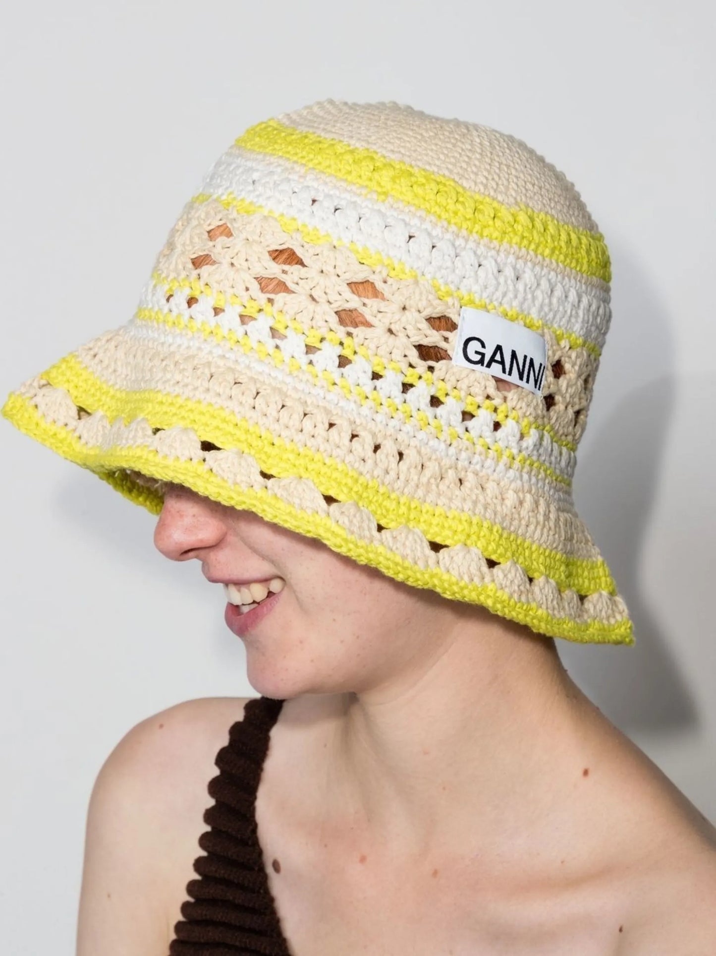 logo-patch bucket hat