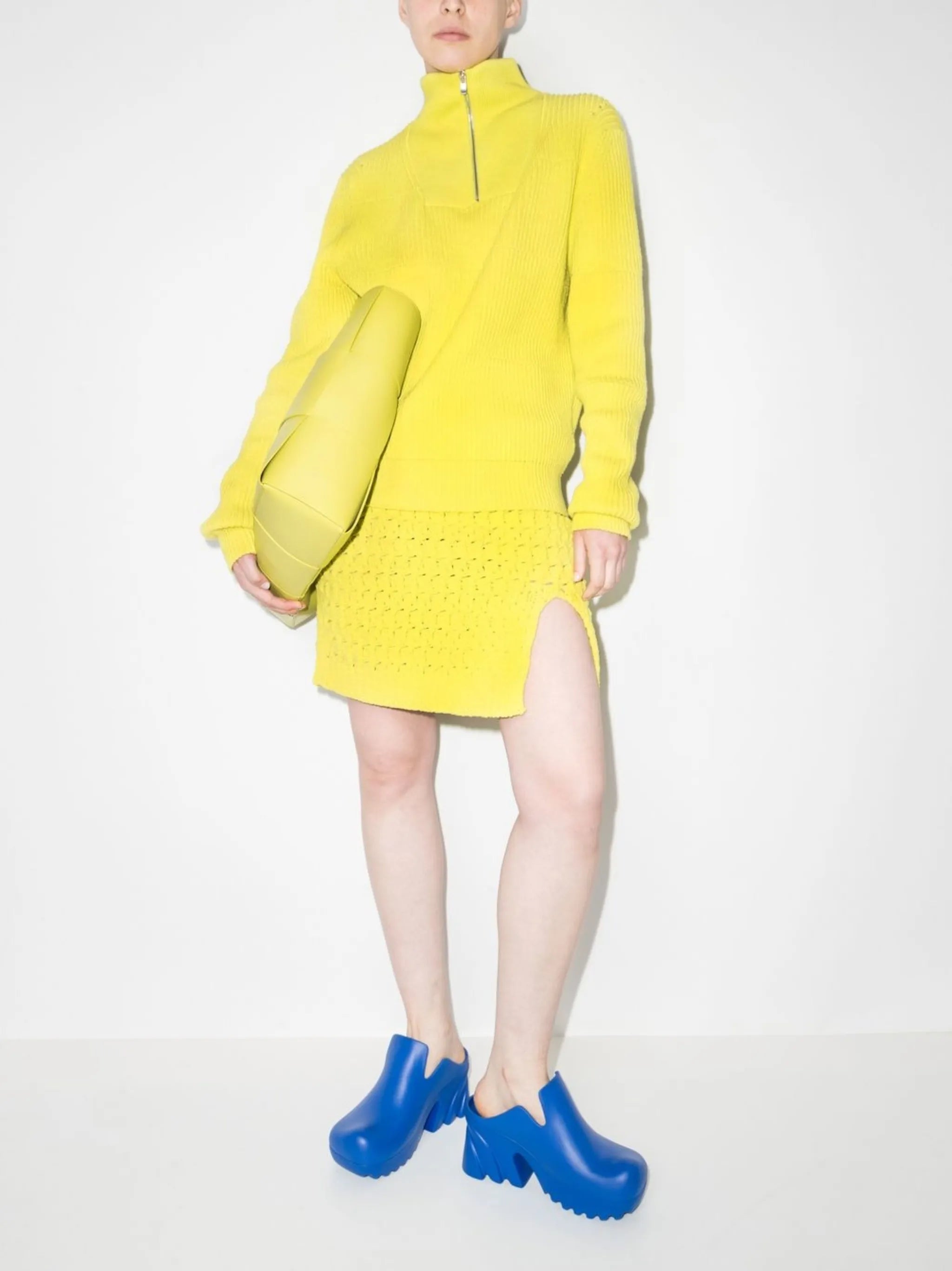 high-waisted knitted skirt