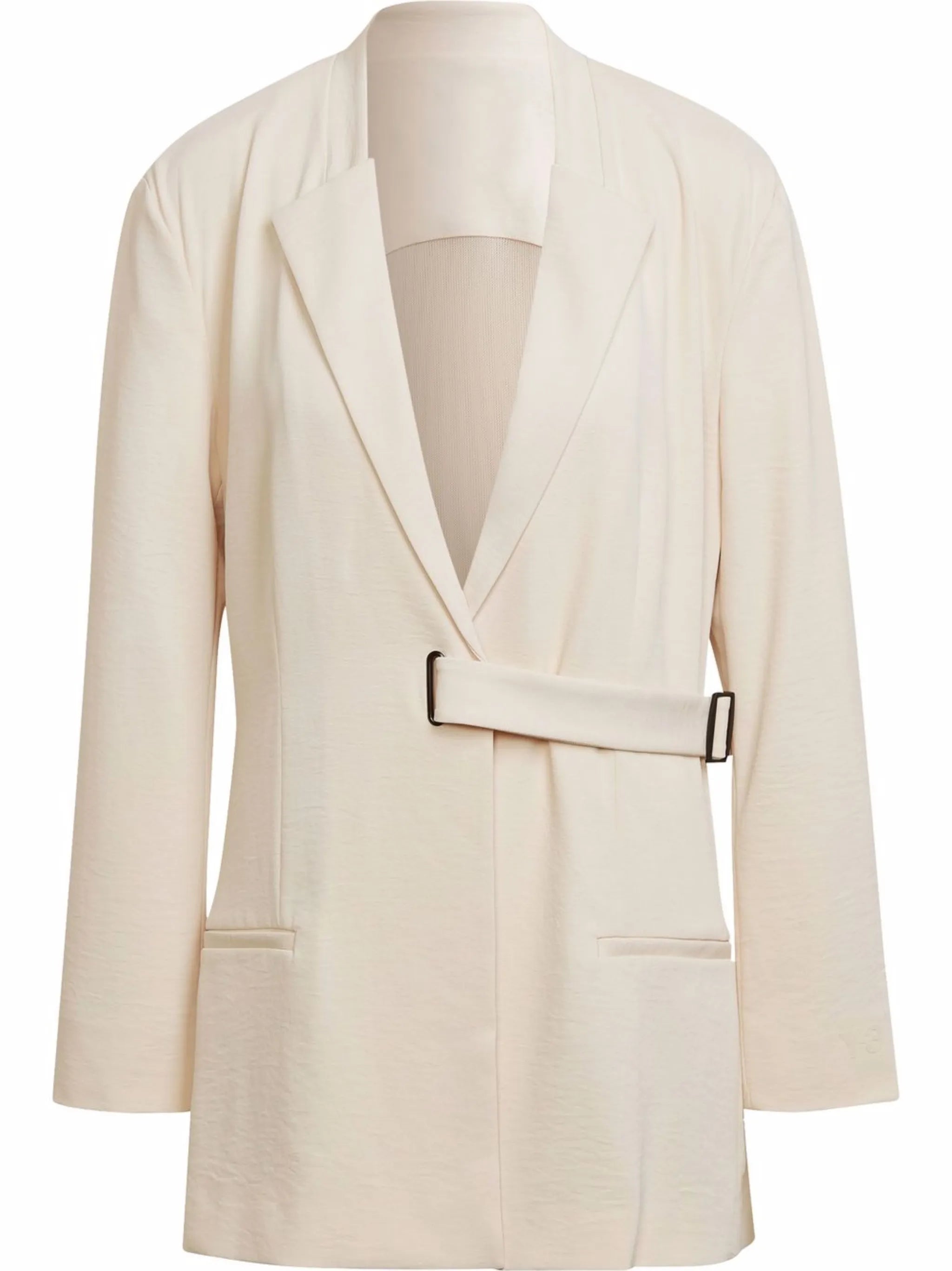 oversized-belted blazer