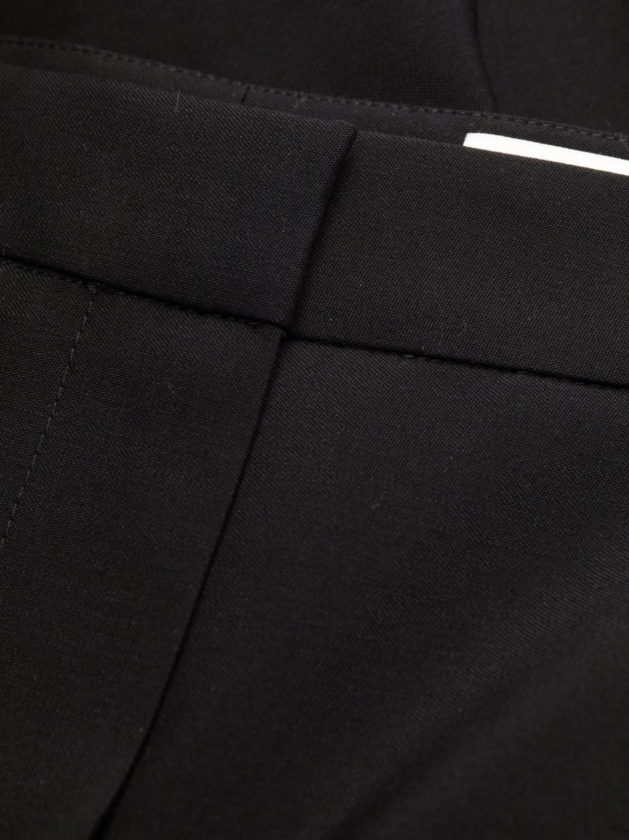 low-rise cropped trousers