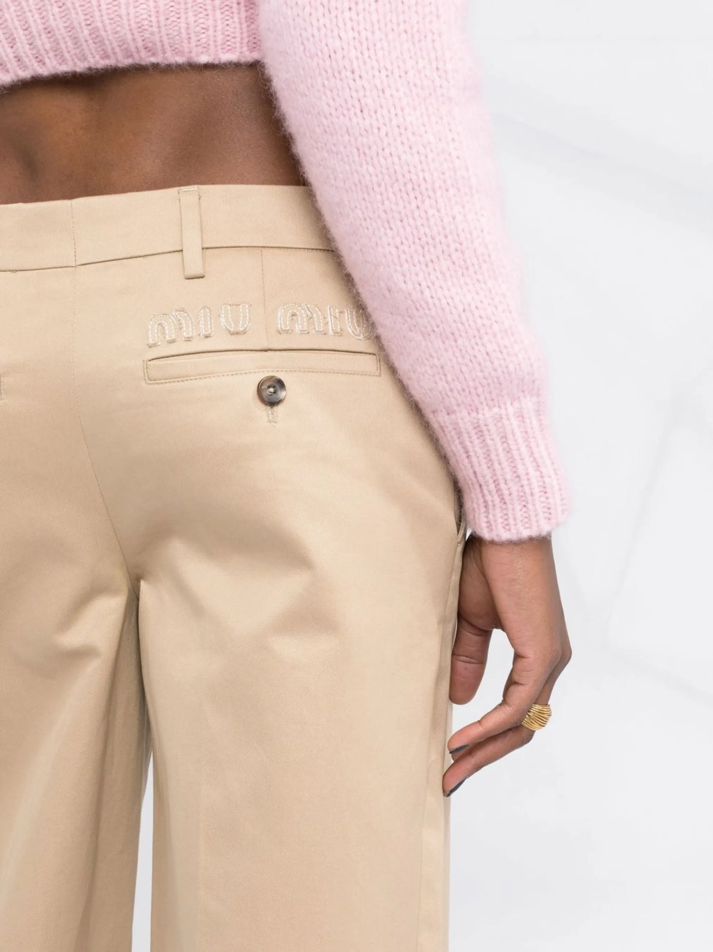 straight-leg tailored trousers