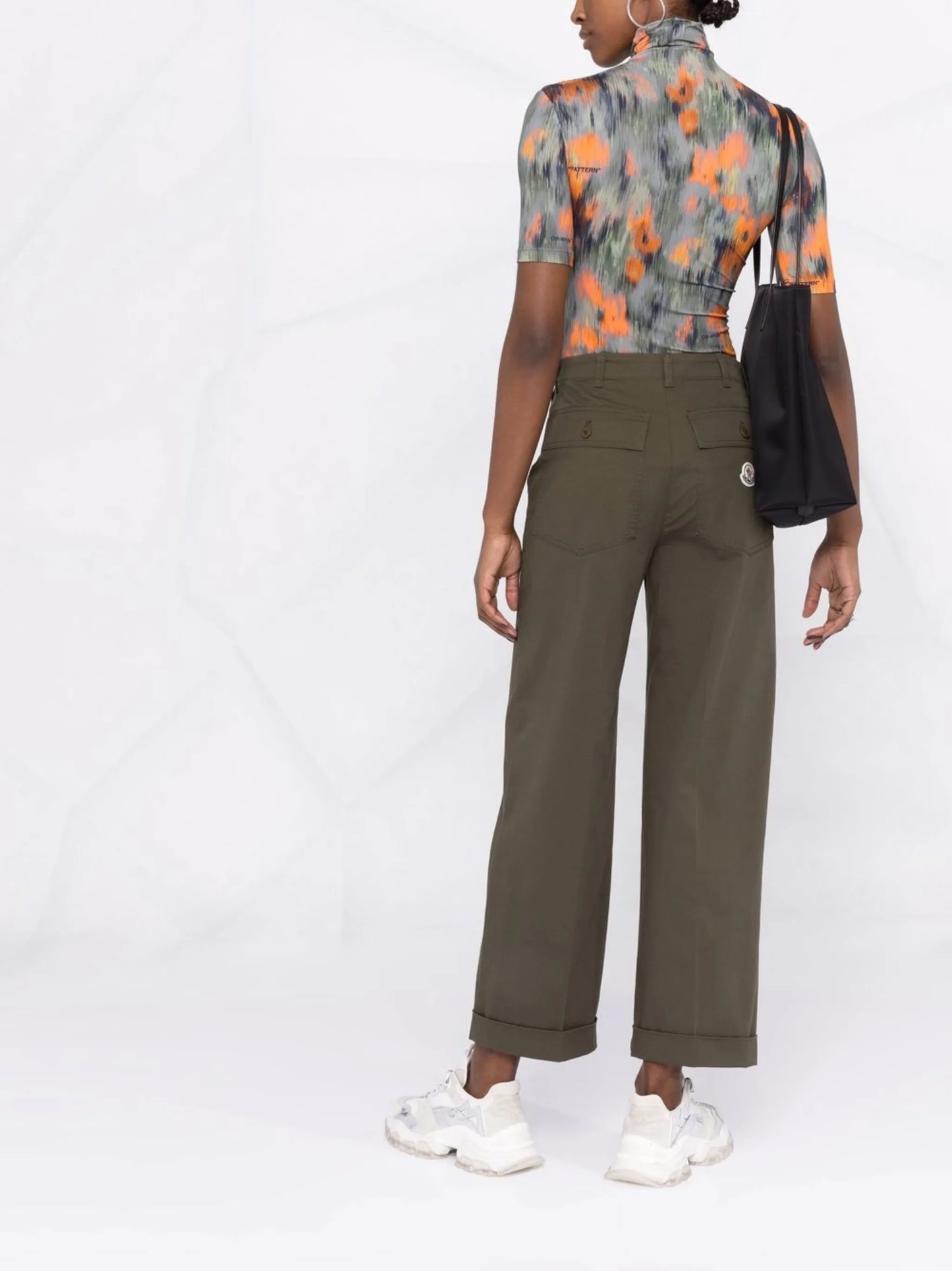 straight-leg cropped chino trousers