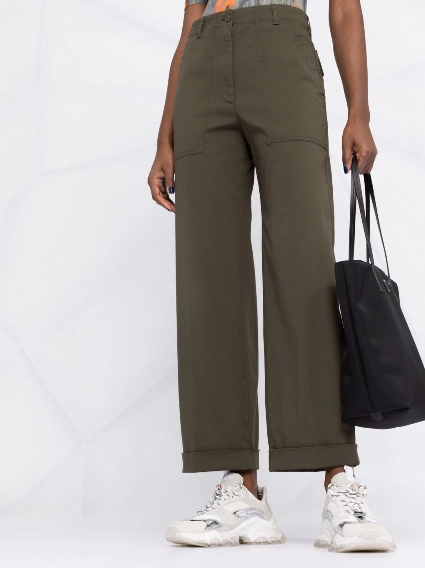 straight-leg cropped chino trousers