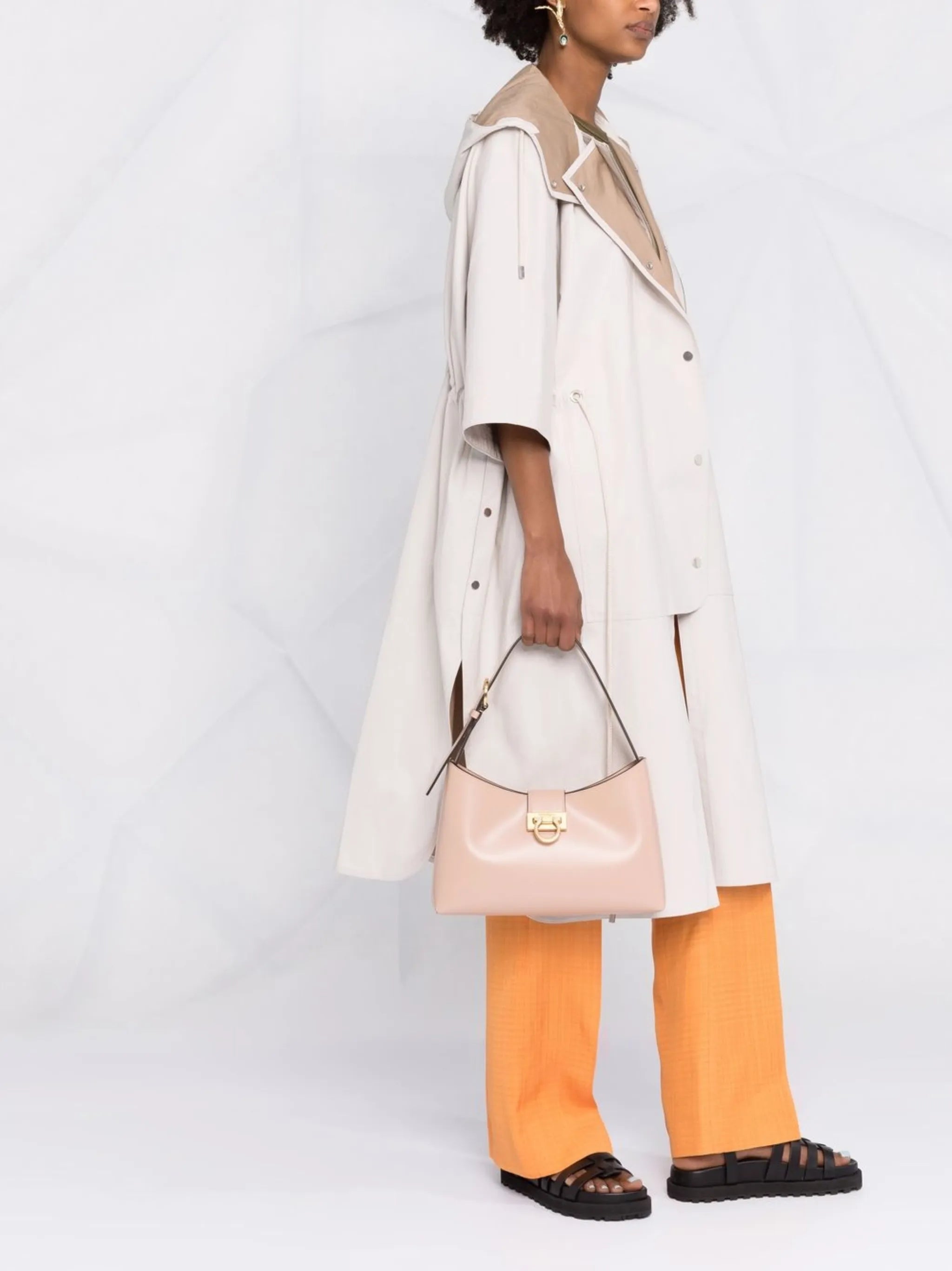 Gancini leather shoulder bag
