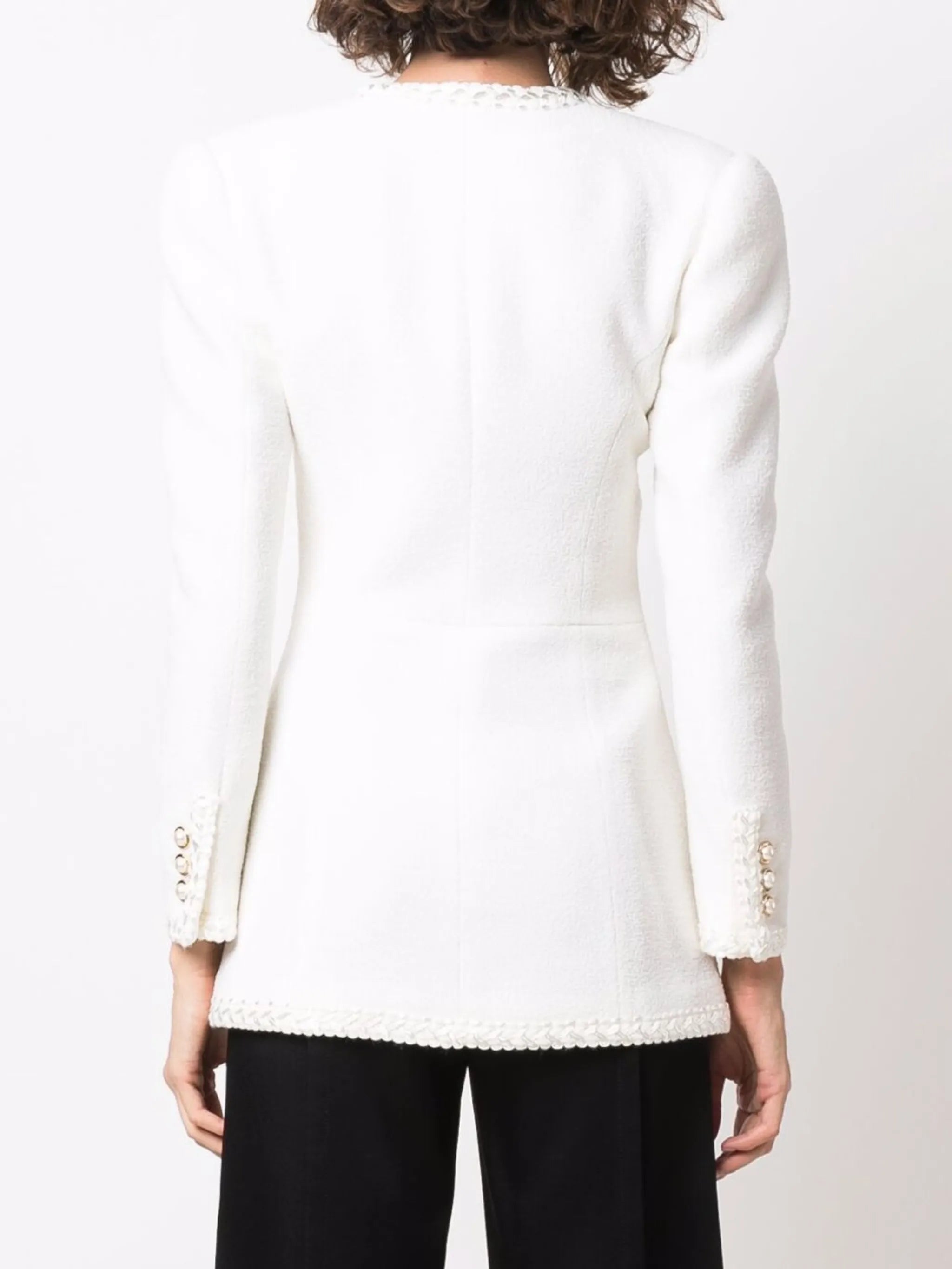 single-breasted fitted blazer