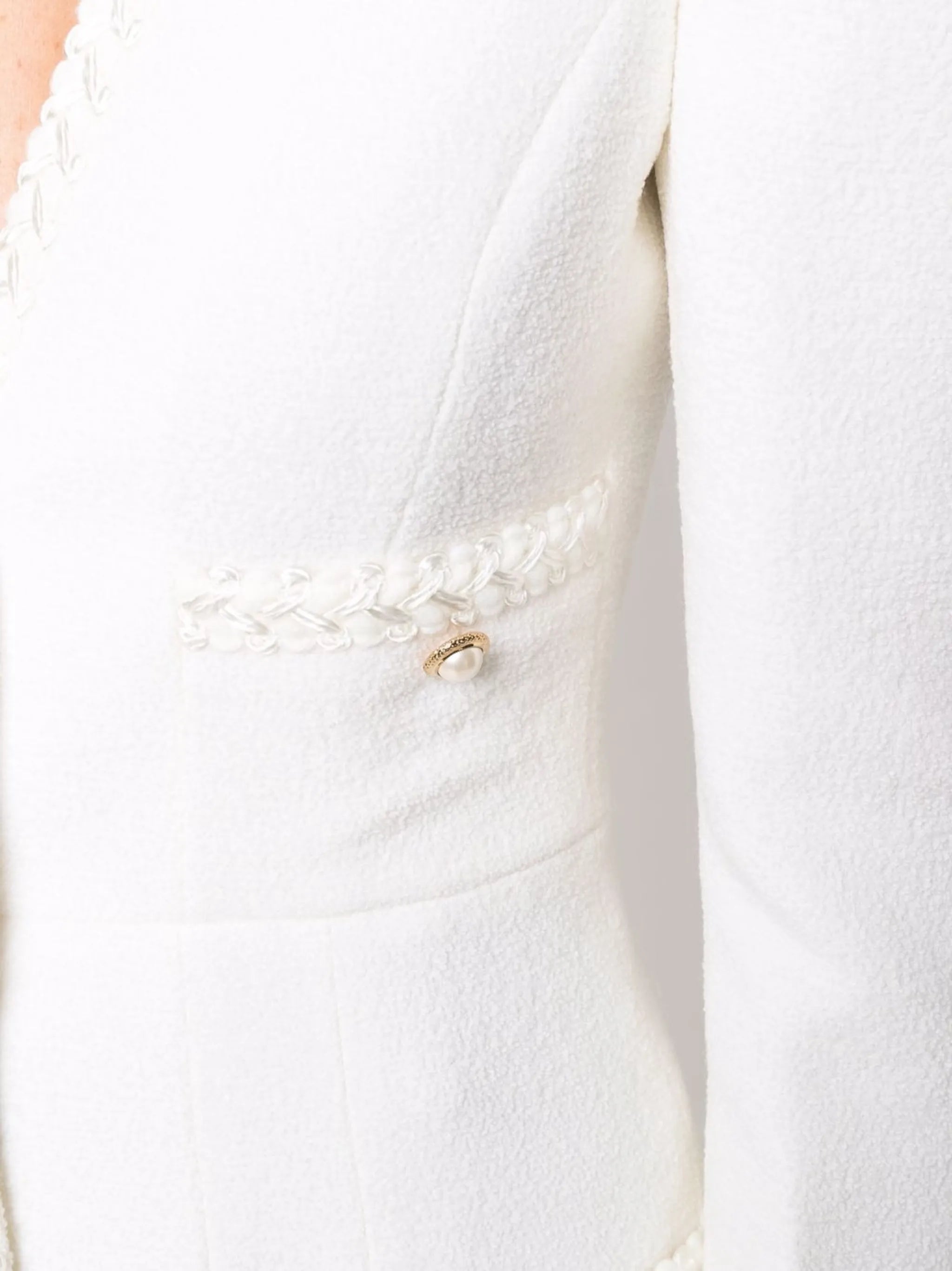 single-breasted fitted blazer