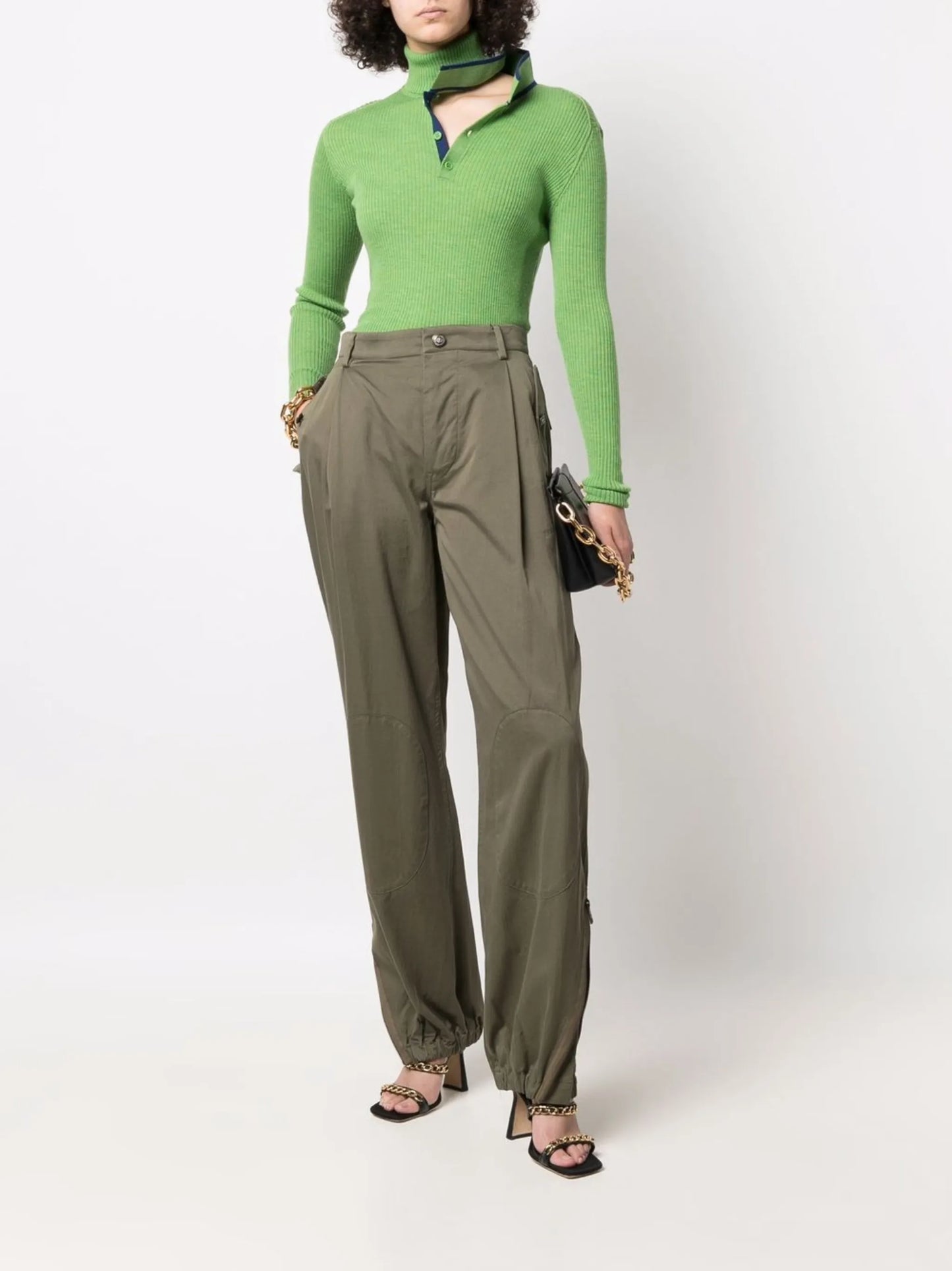 straight-leg cargo trousers
