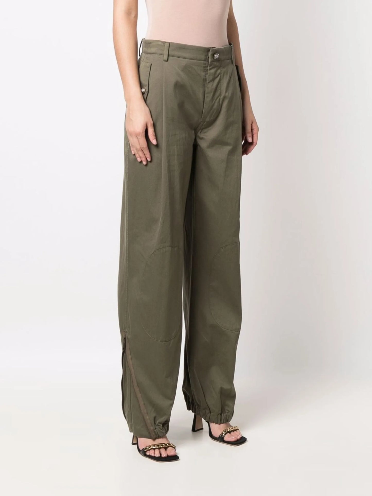 straight-leg cargo trousers