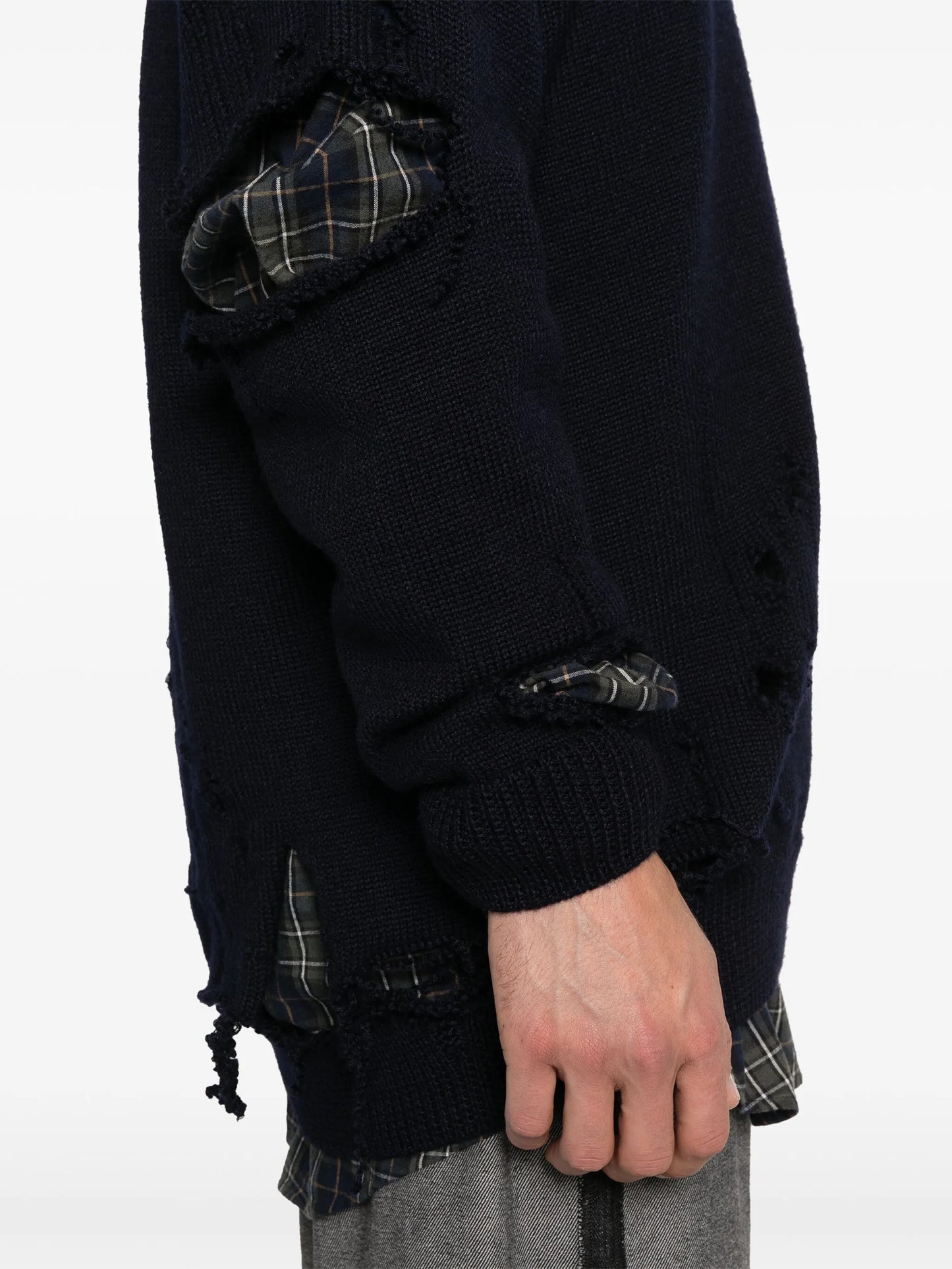 distressed-effect sweater