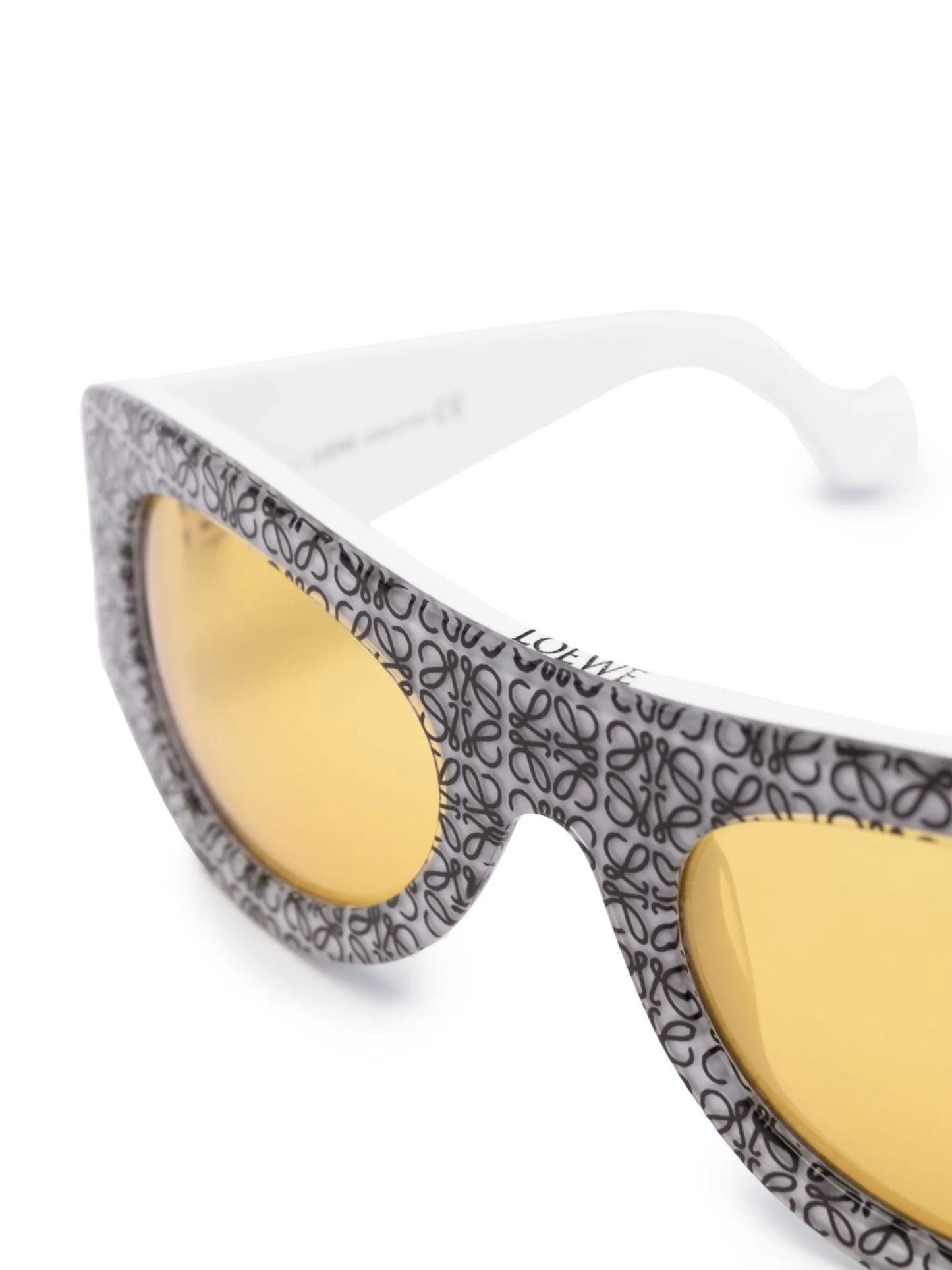 round-frame sunglasses