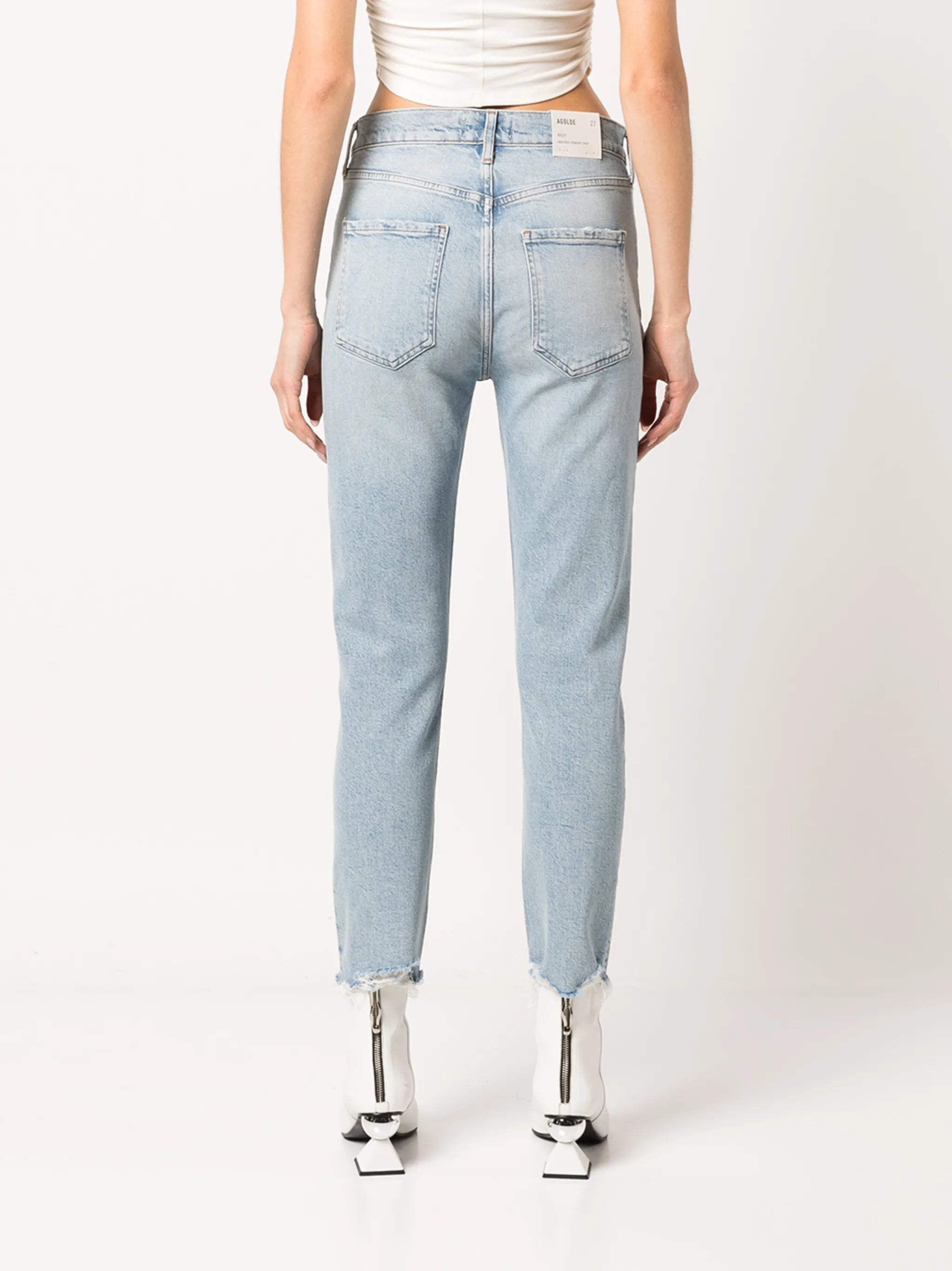 high-waisted cropped jeans