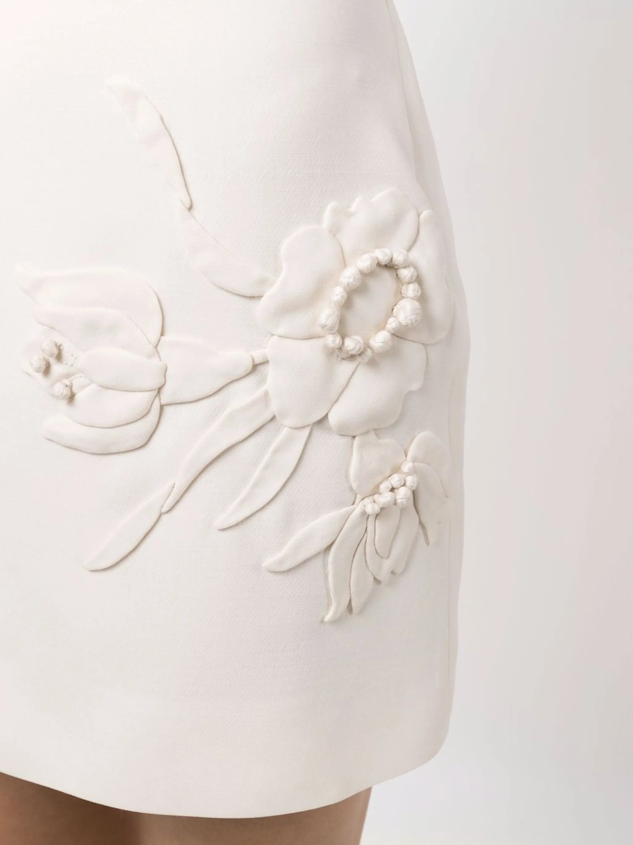 floral-embroidered mini skirt