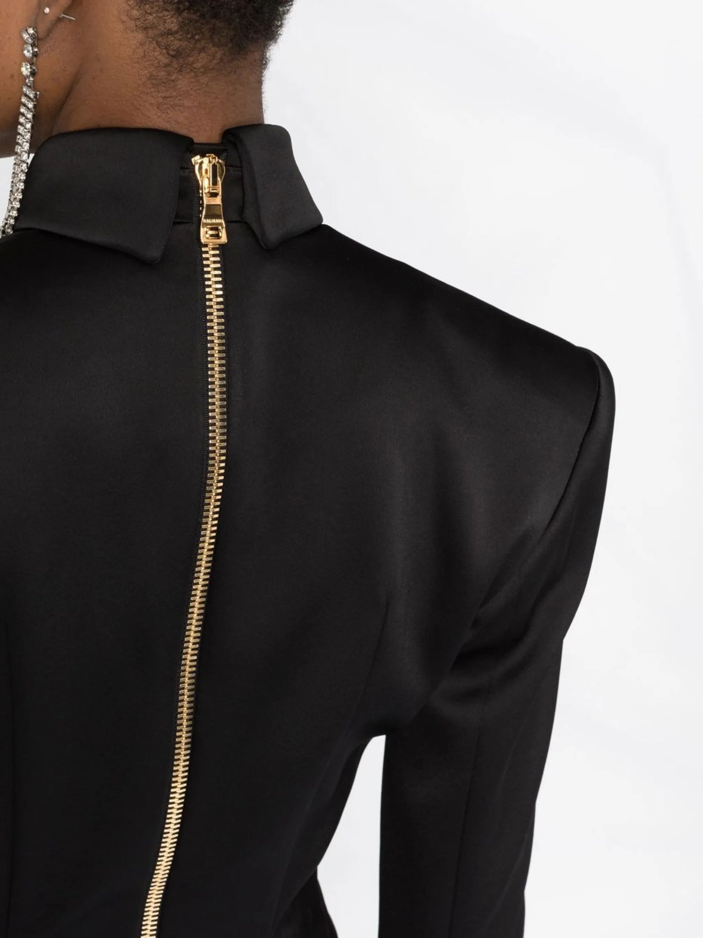 notched-lapel long-sleeve body