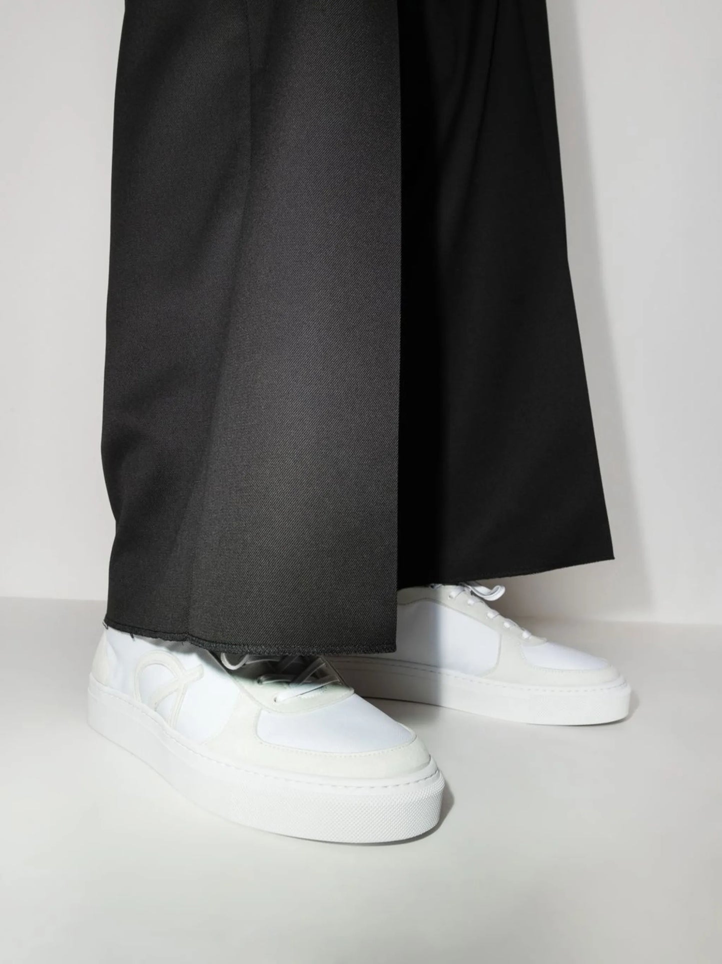 logo-print low top sneakers