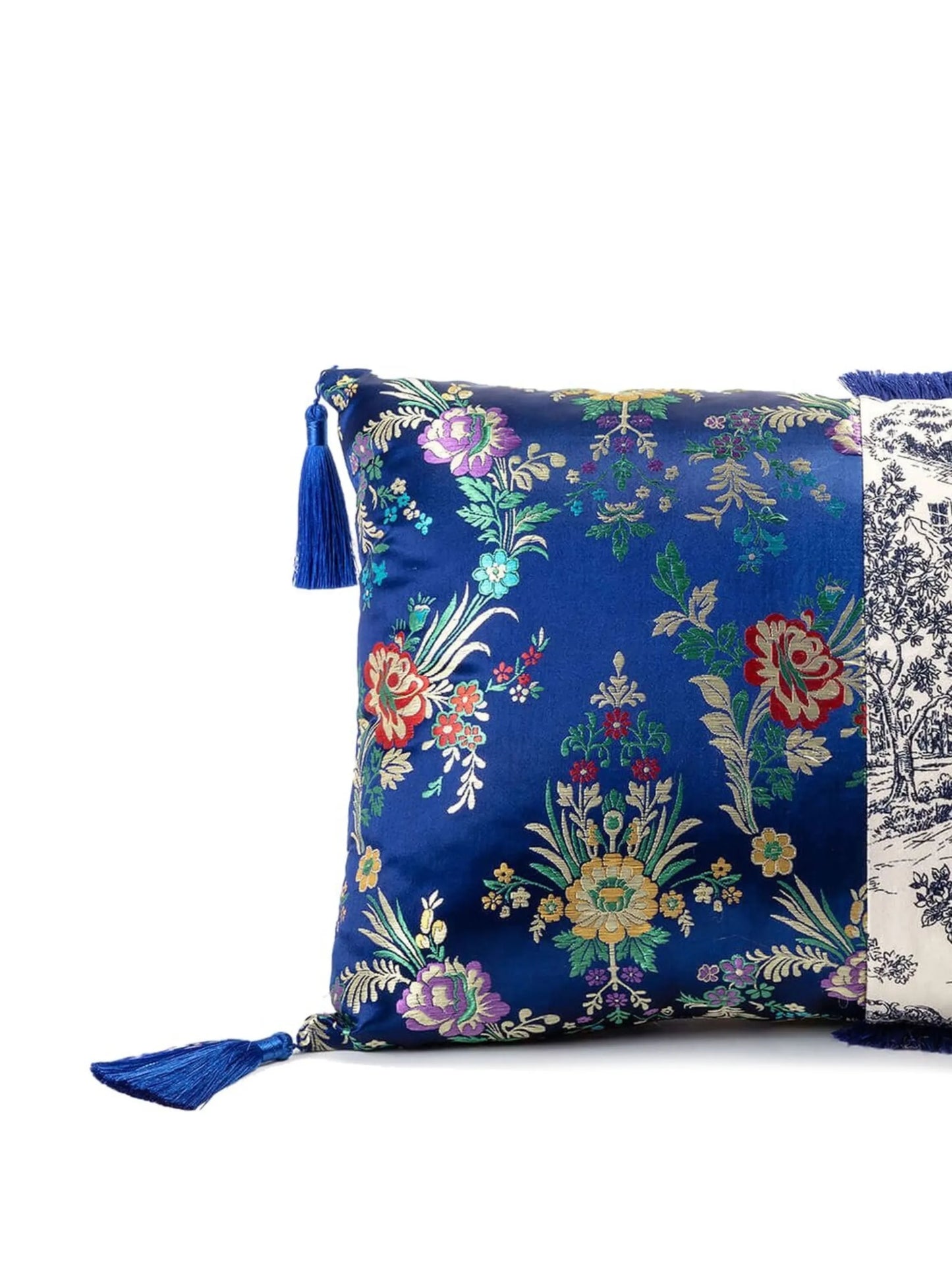 Hybrid Argia panelled cushion
