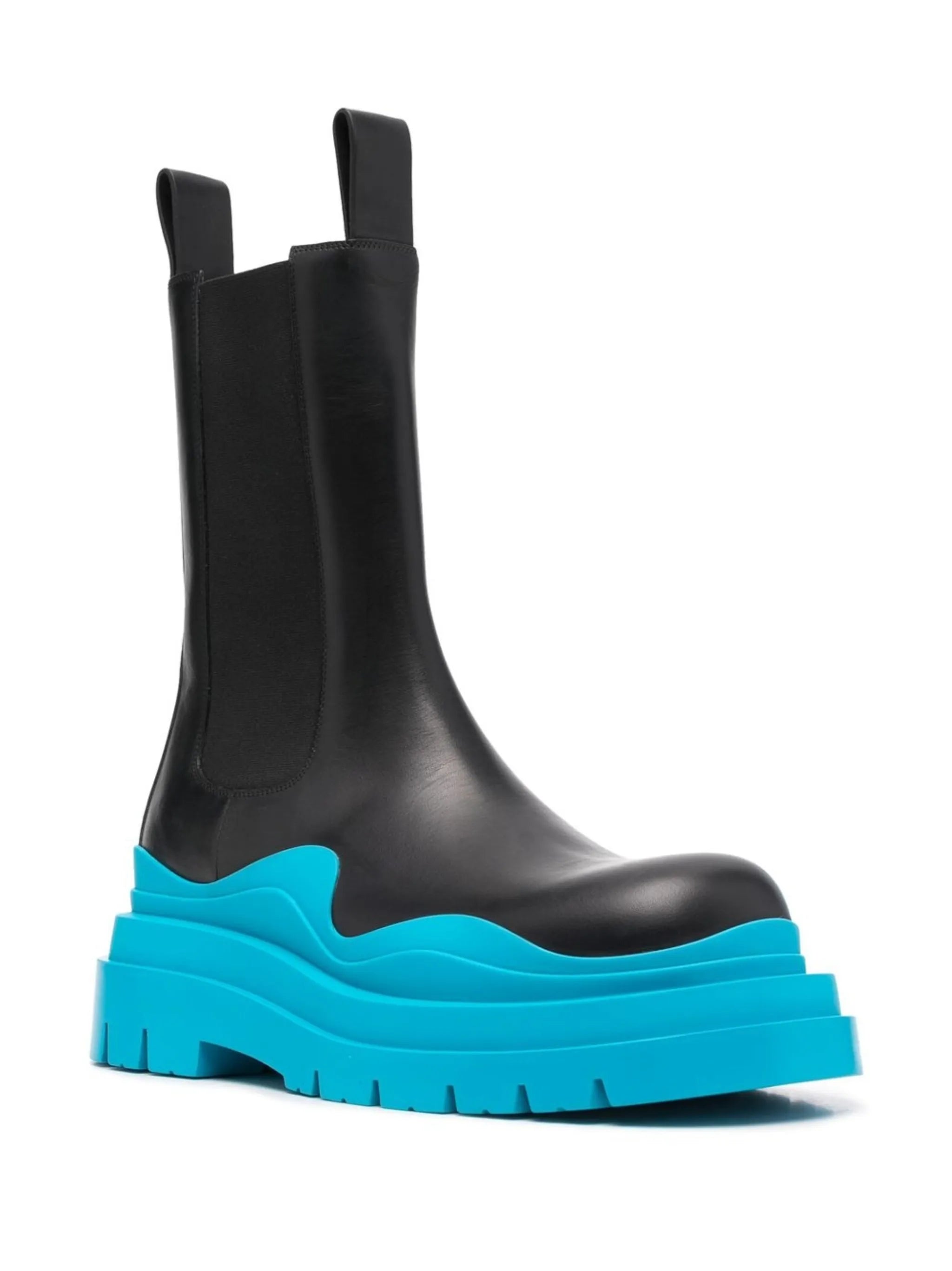 Tire ridged-sole boots