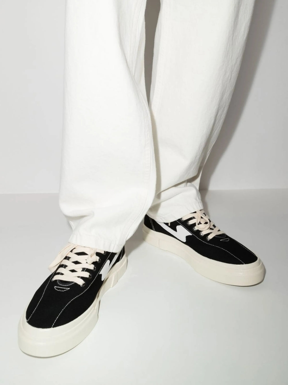 Dellow S-Strike low-top sneakers
