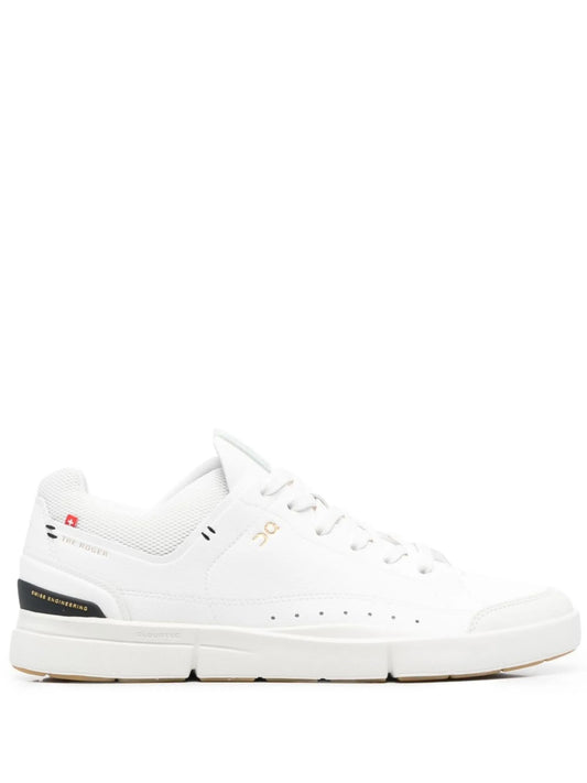 low-top lace-up sneakers