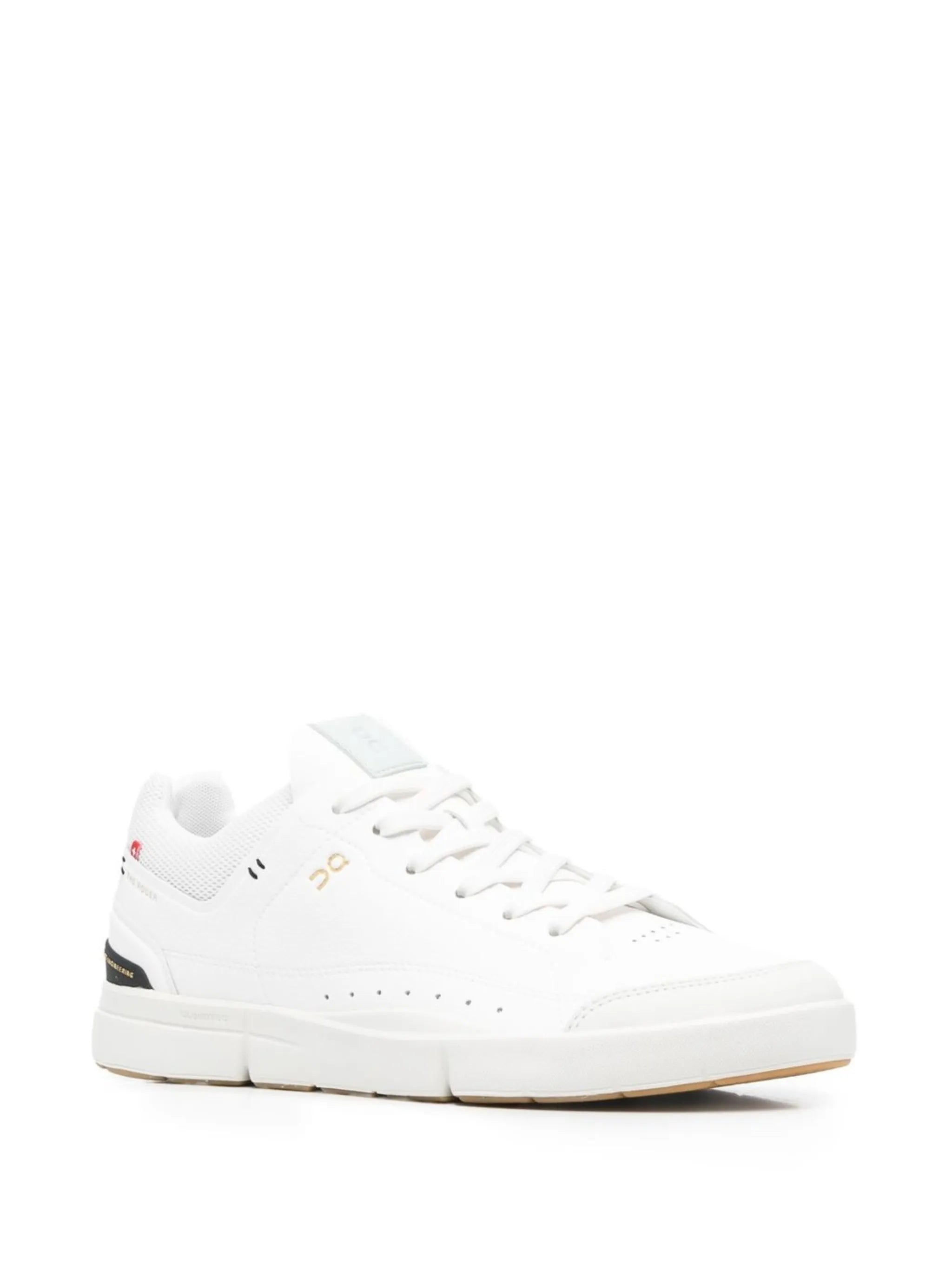 low-top lace-up sneakers