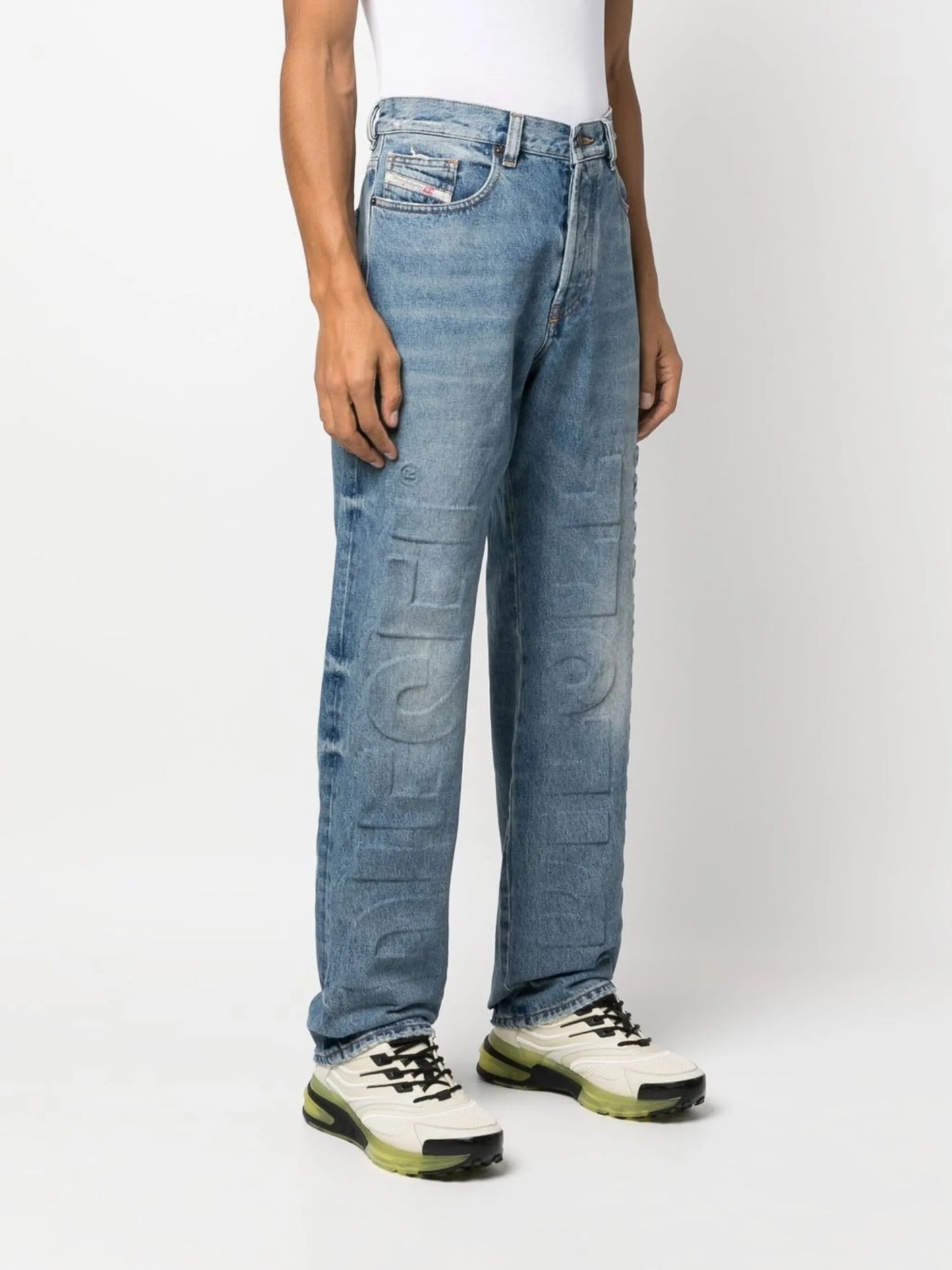 2010 007i3 straight-leg jeans