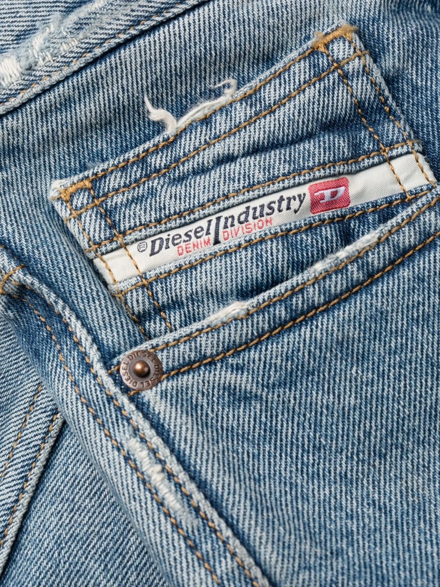 2010 007i3 straight-leg jeans