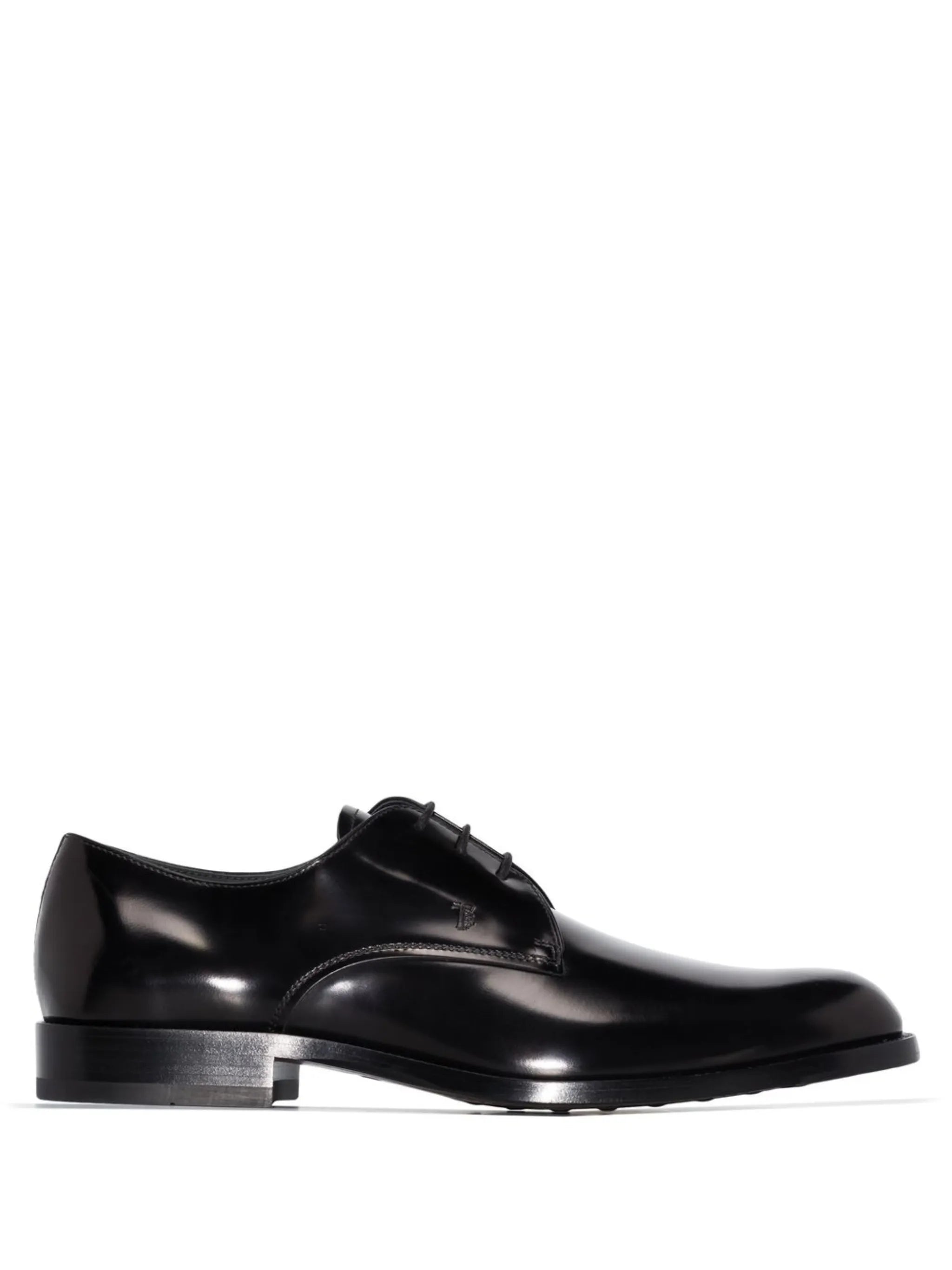 lace-up shoes in leather