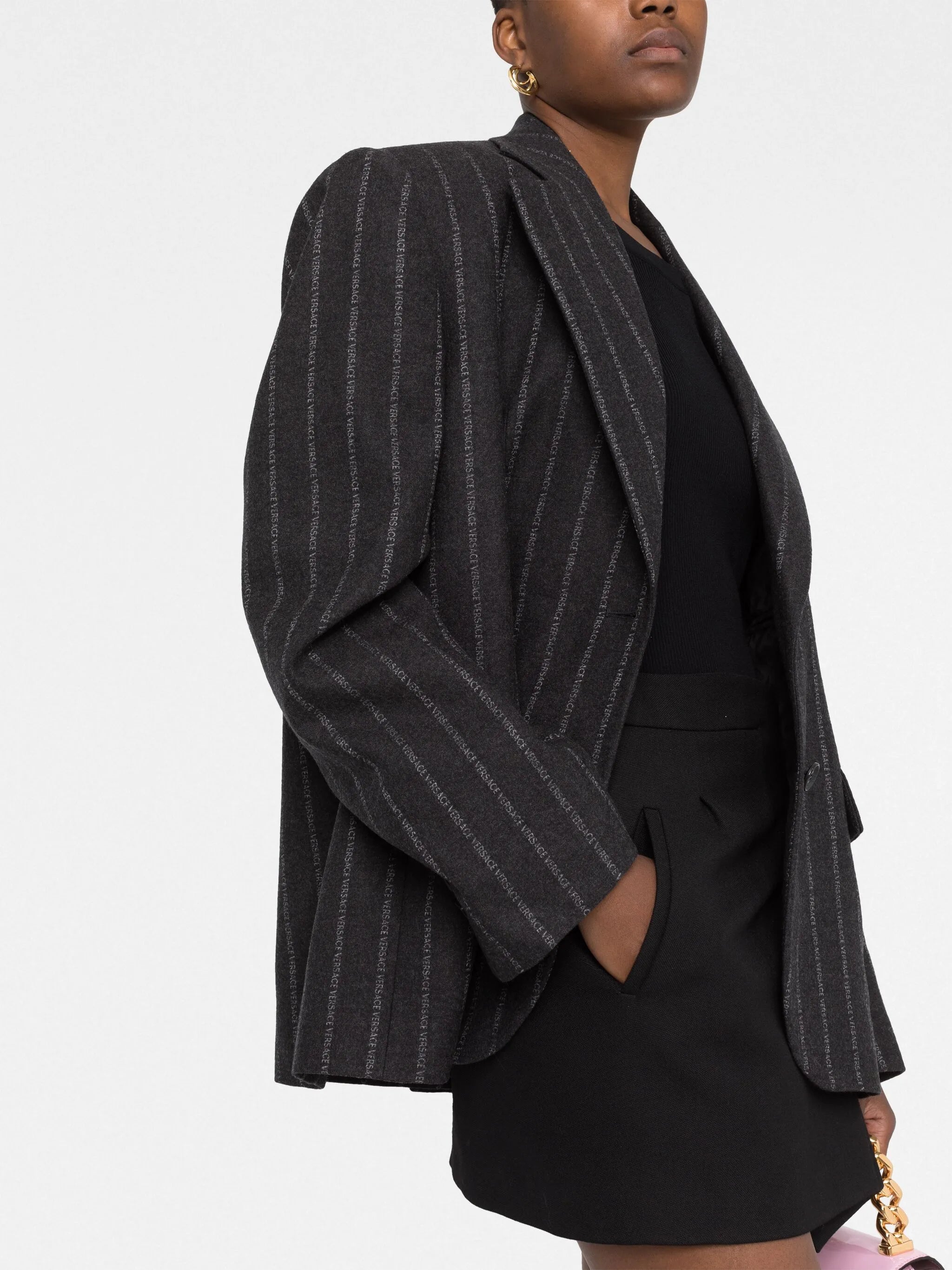 shoulder-pads logo-print blazer