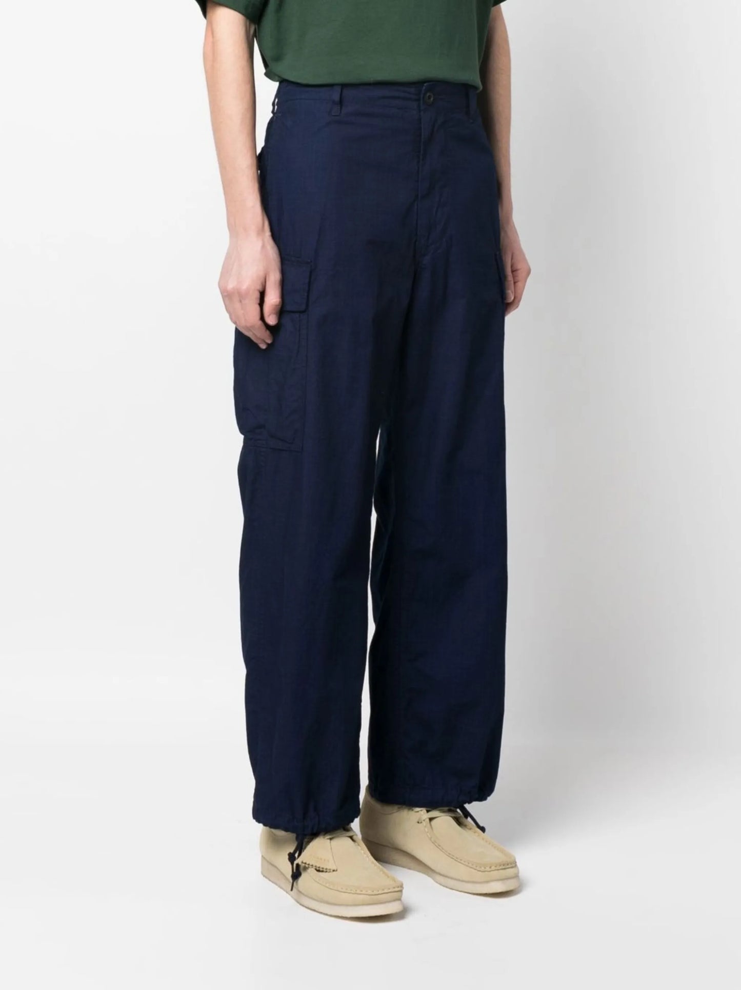 straight-leg cargo trousers